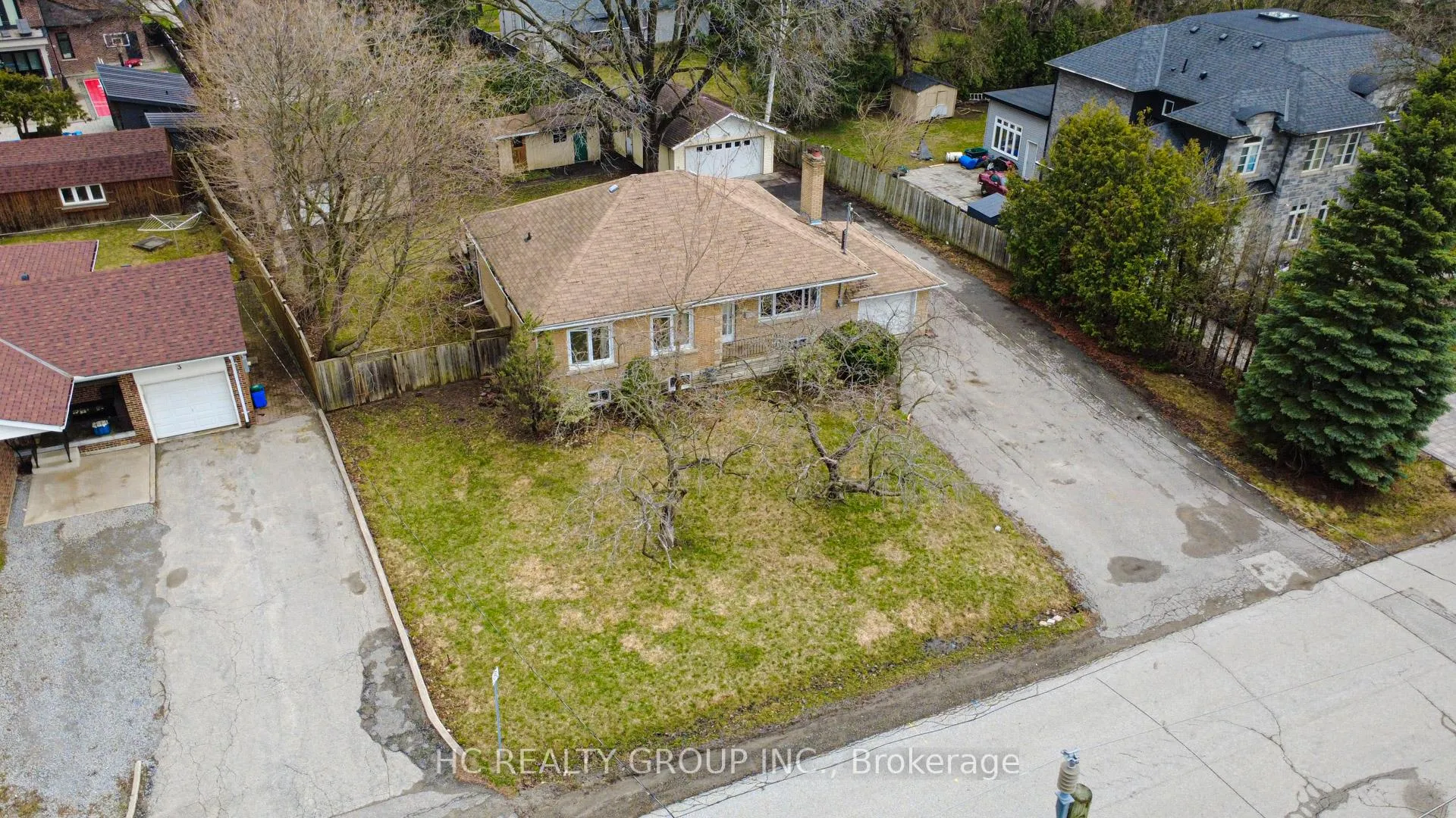 Photo 2 of 5 Grandview Boulevard, Markham, Bullock — HOMEH