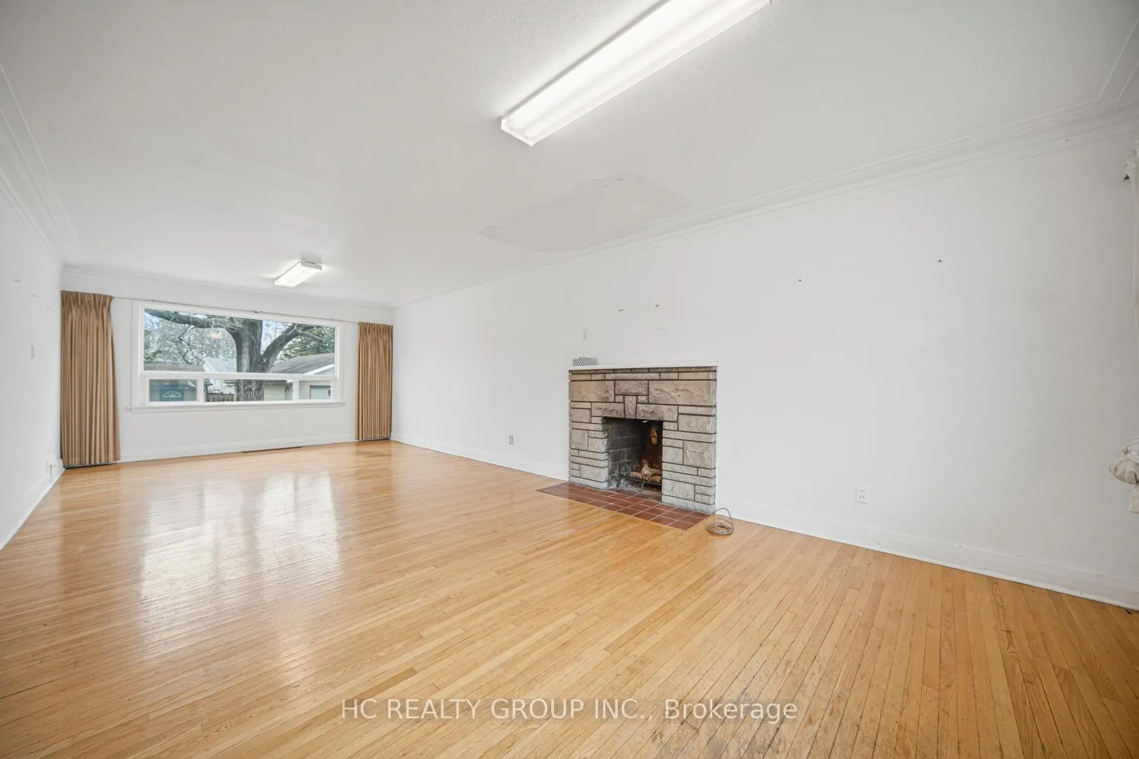 Photo 5 of 5 Grandview Boulevard, Markham, Bullock — HOMEH
