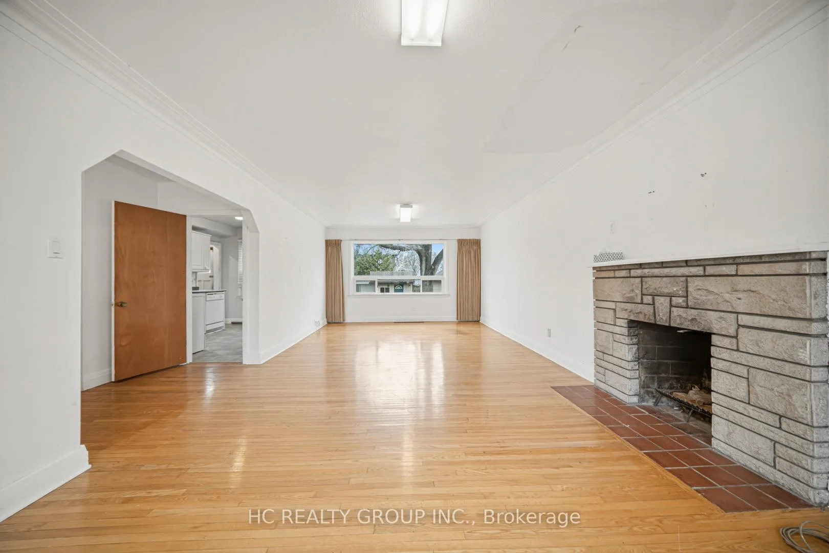 Photo 6 of 5 Grandview Boulevard, Markham, Bullock — HOMEH