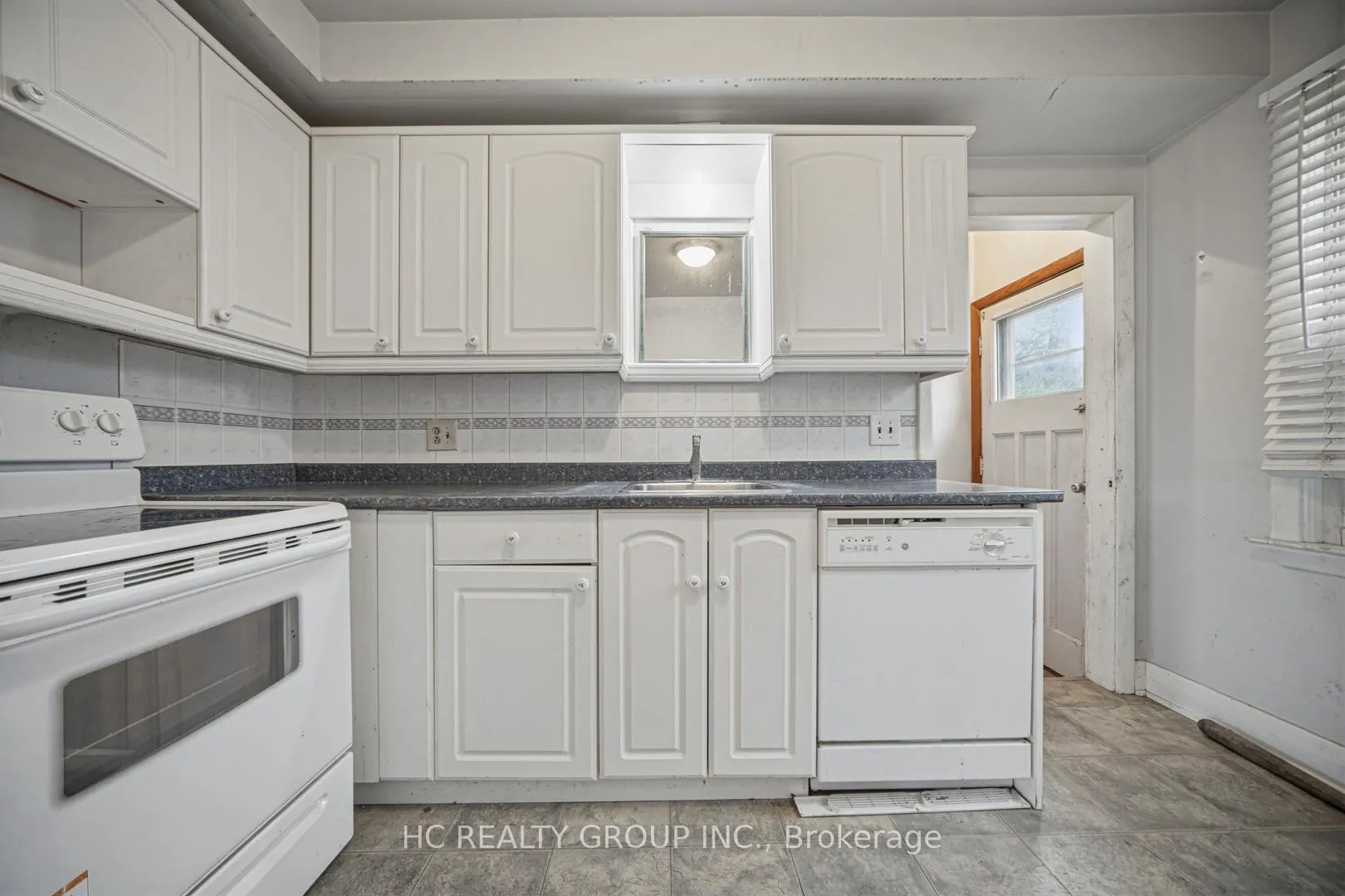 Photo 12 of 5 Grandview Boulevard, Markham, Bullock — HOMEH