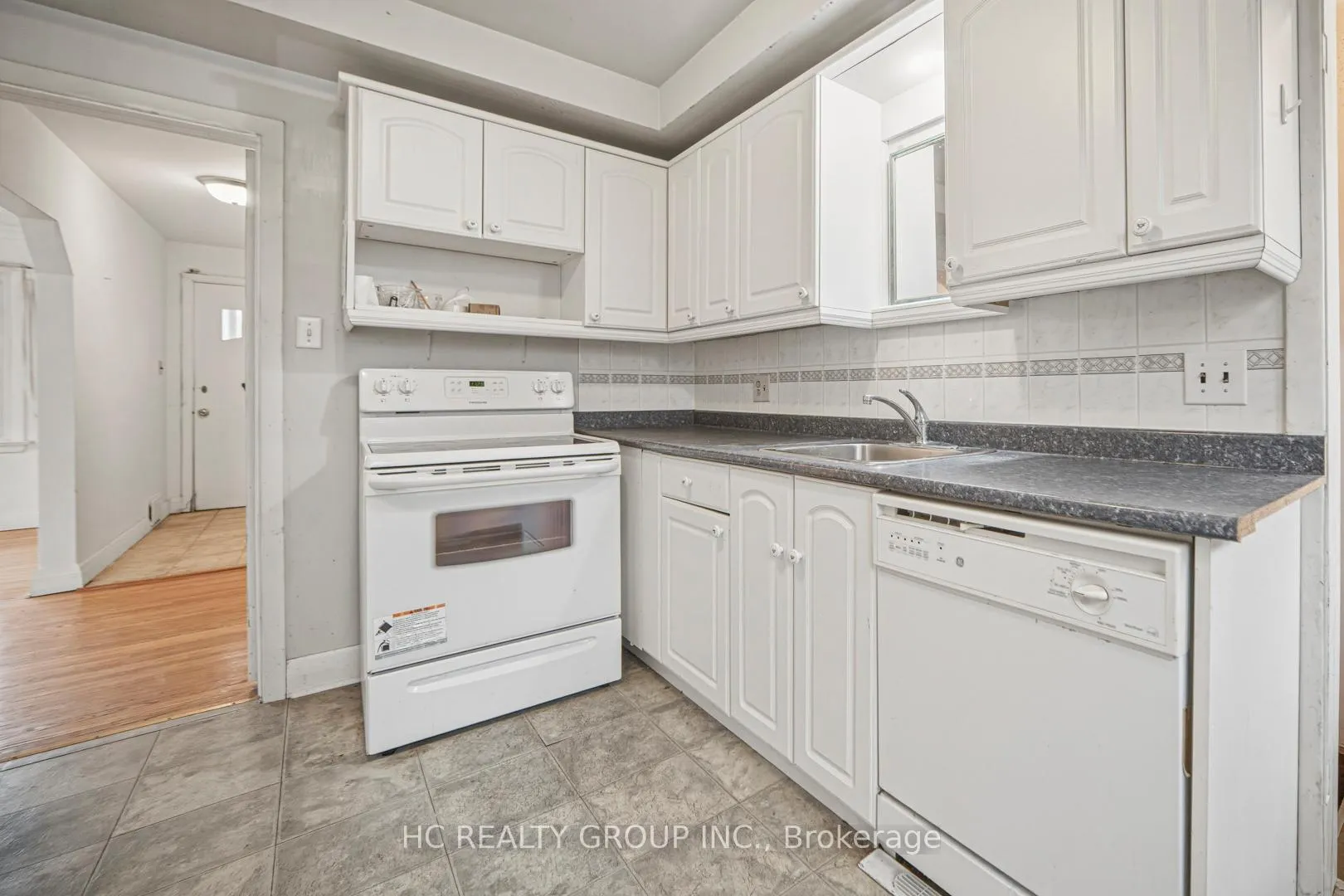 Photo 13 of 5 Grandview Boulevard, Markham, Bullock — HOMEH