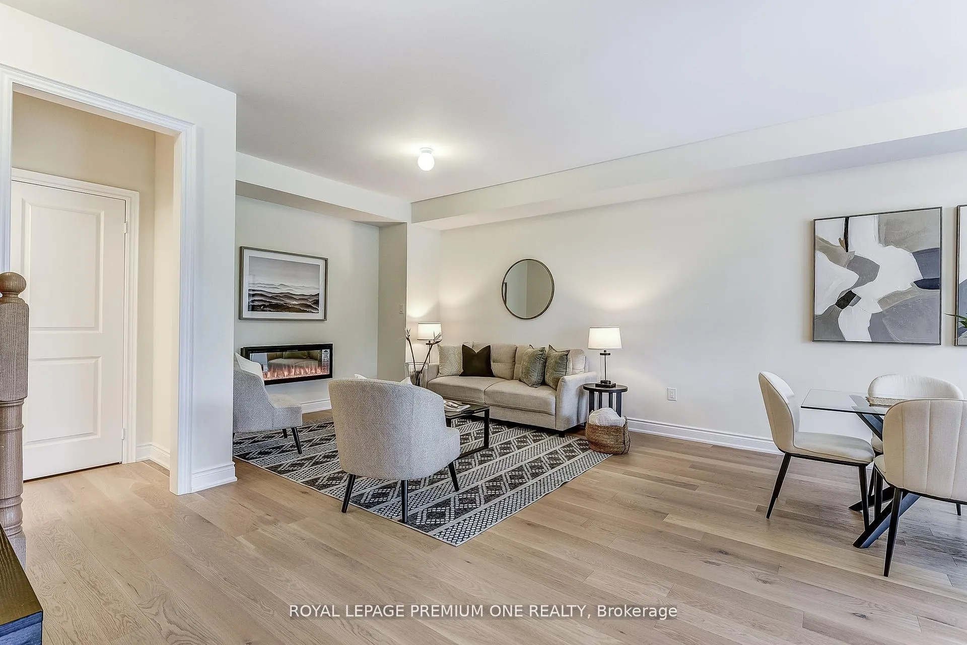 Photo 6 of 110 Thule Street, Vaughan, Vellore Village — HOMEH