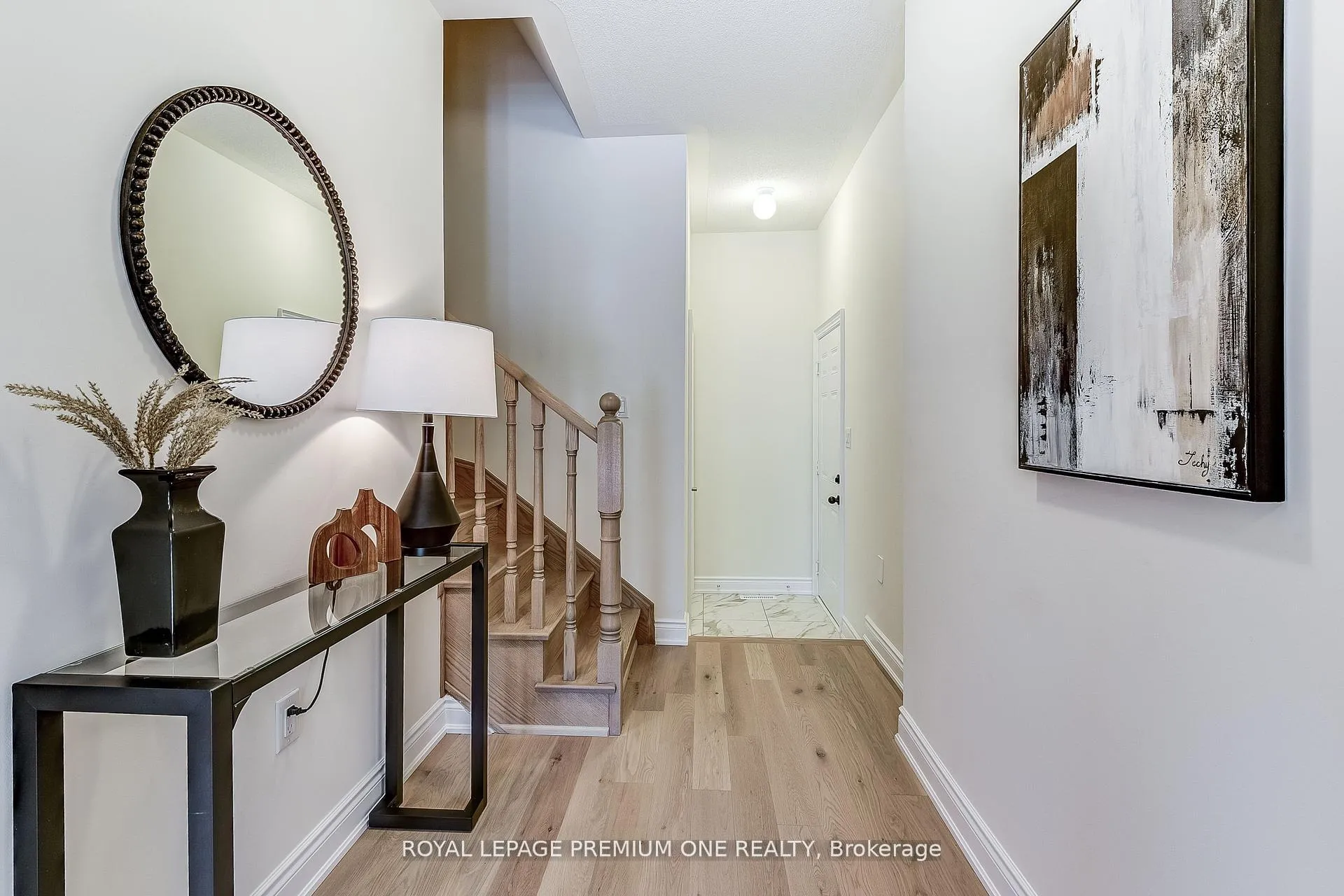Photo 9 of 110 Thule Street, Vaughan, Vellore Village — HOMEH