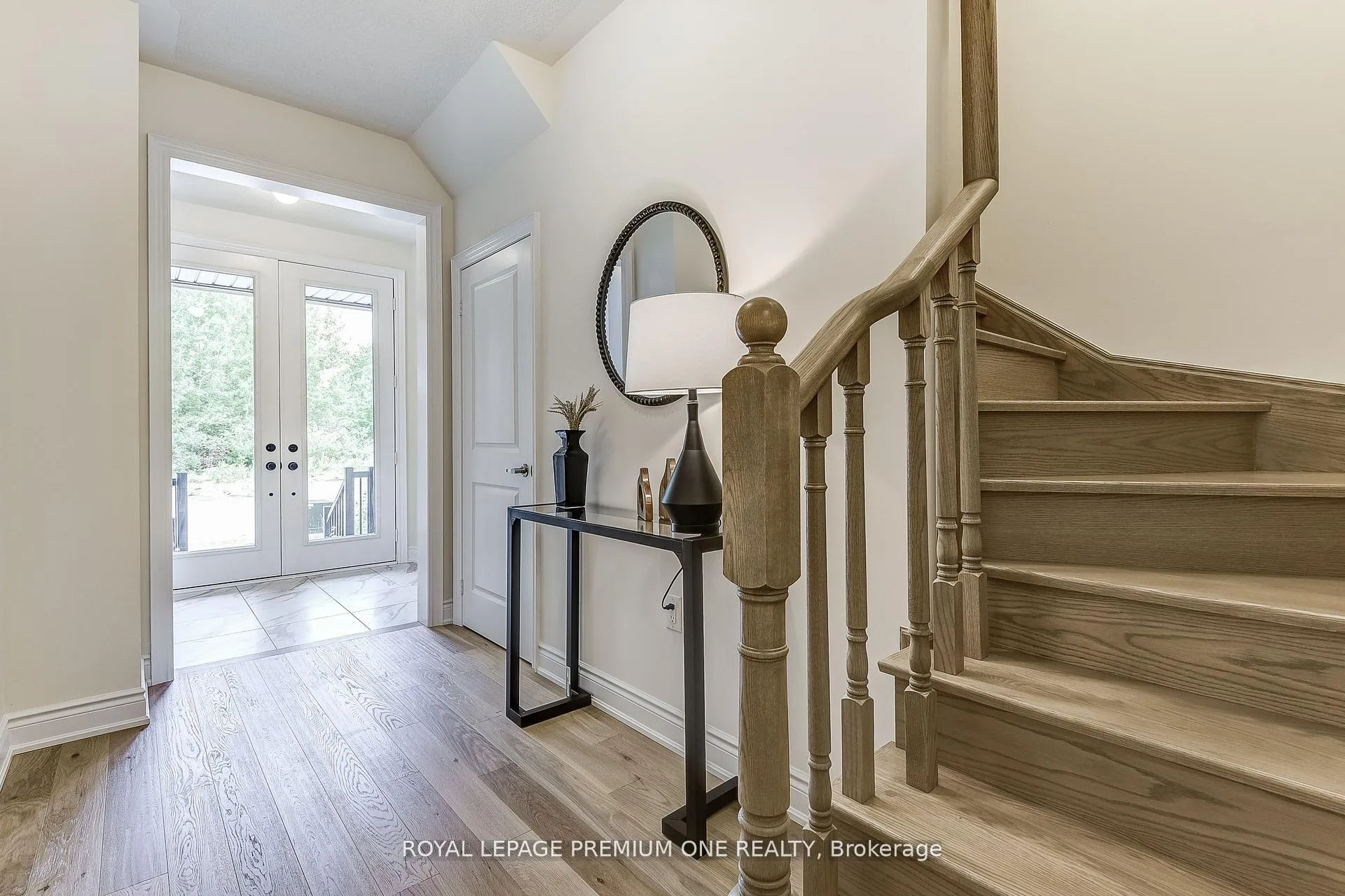 Photo 10 of 110 Thule Street, Vaughan, Vellore Village — HOMEH