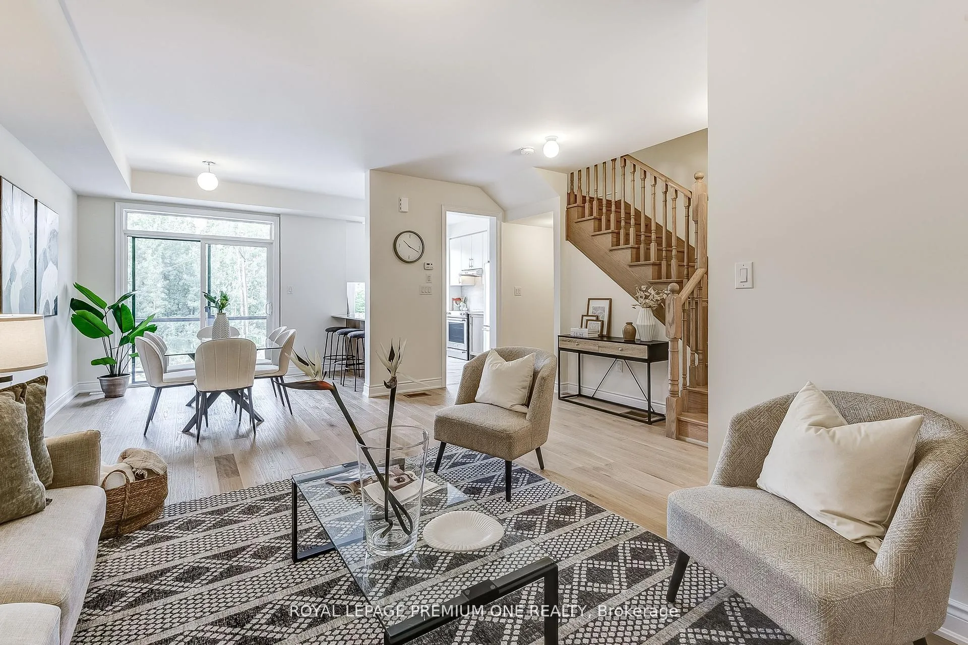 Photo 13 of 110 Thule Street, Vaughan, Vellore Village — HOMEH