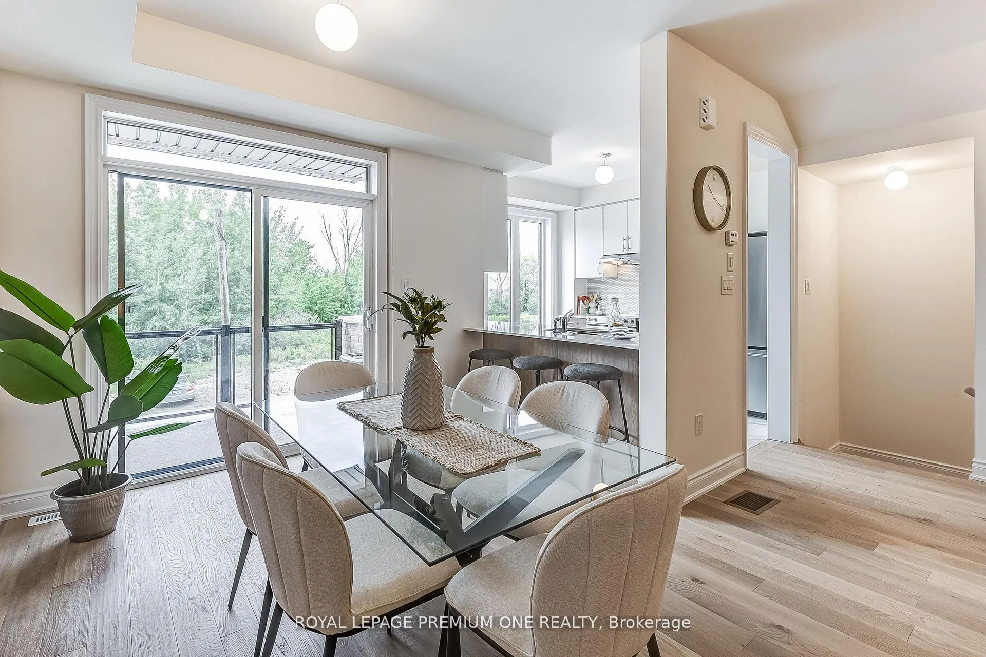 Photo 15 of 110 Thule Street, Vaughan, Vellore Village — HOMEH