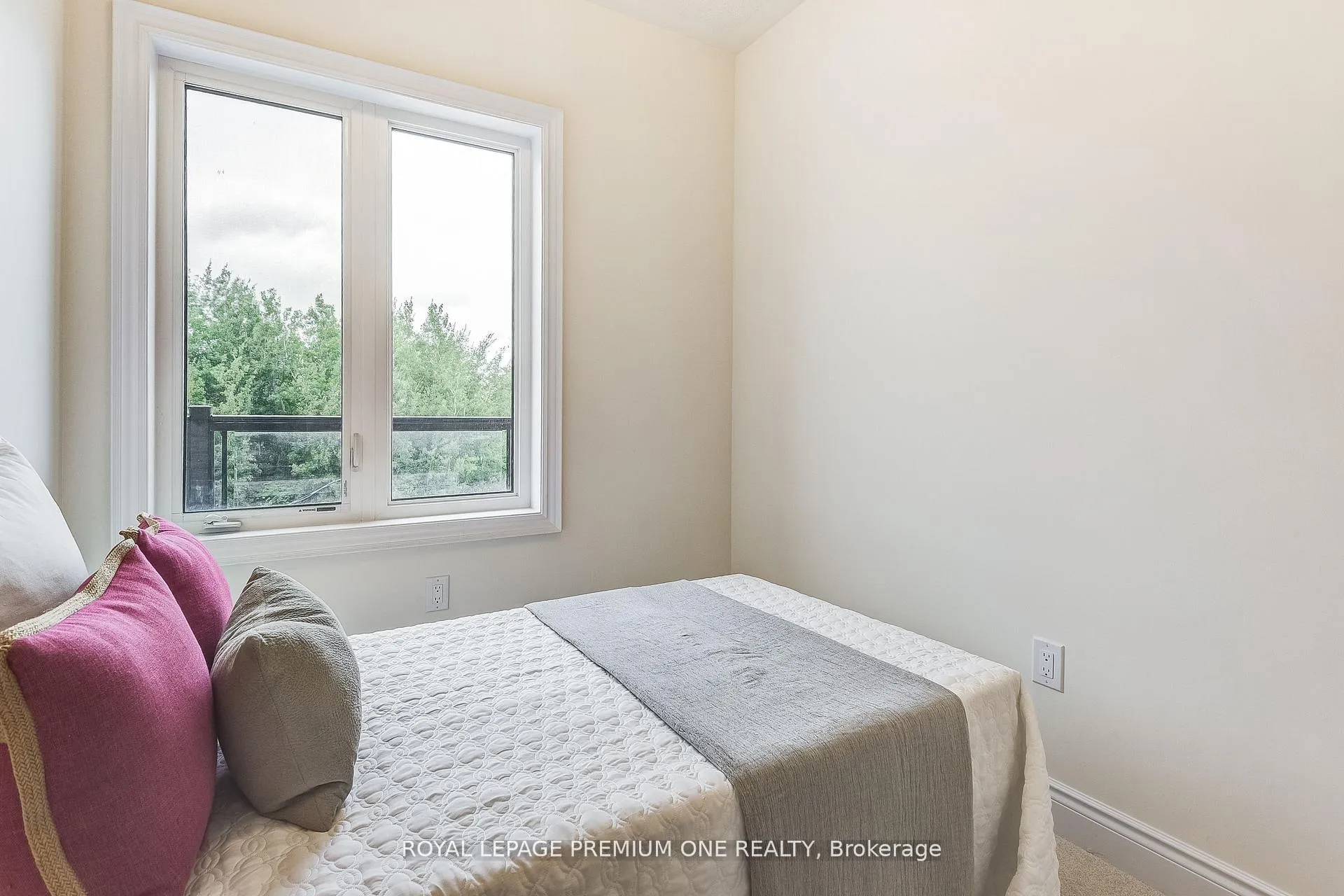 Photo 25 of 110 Thule Street, Vaughan, Vellore Village — HOMEH