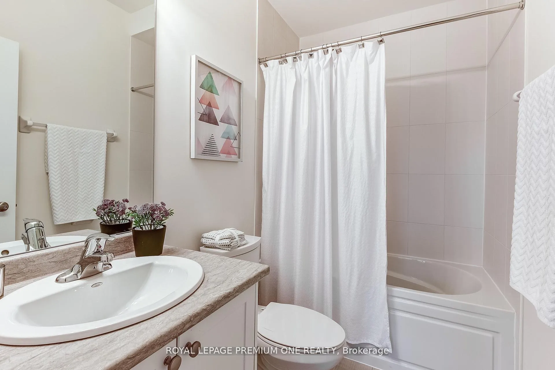 Photo 28 of 110 Thule Street, Vaughan, Vellore Village — HOMEH