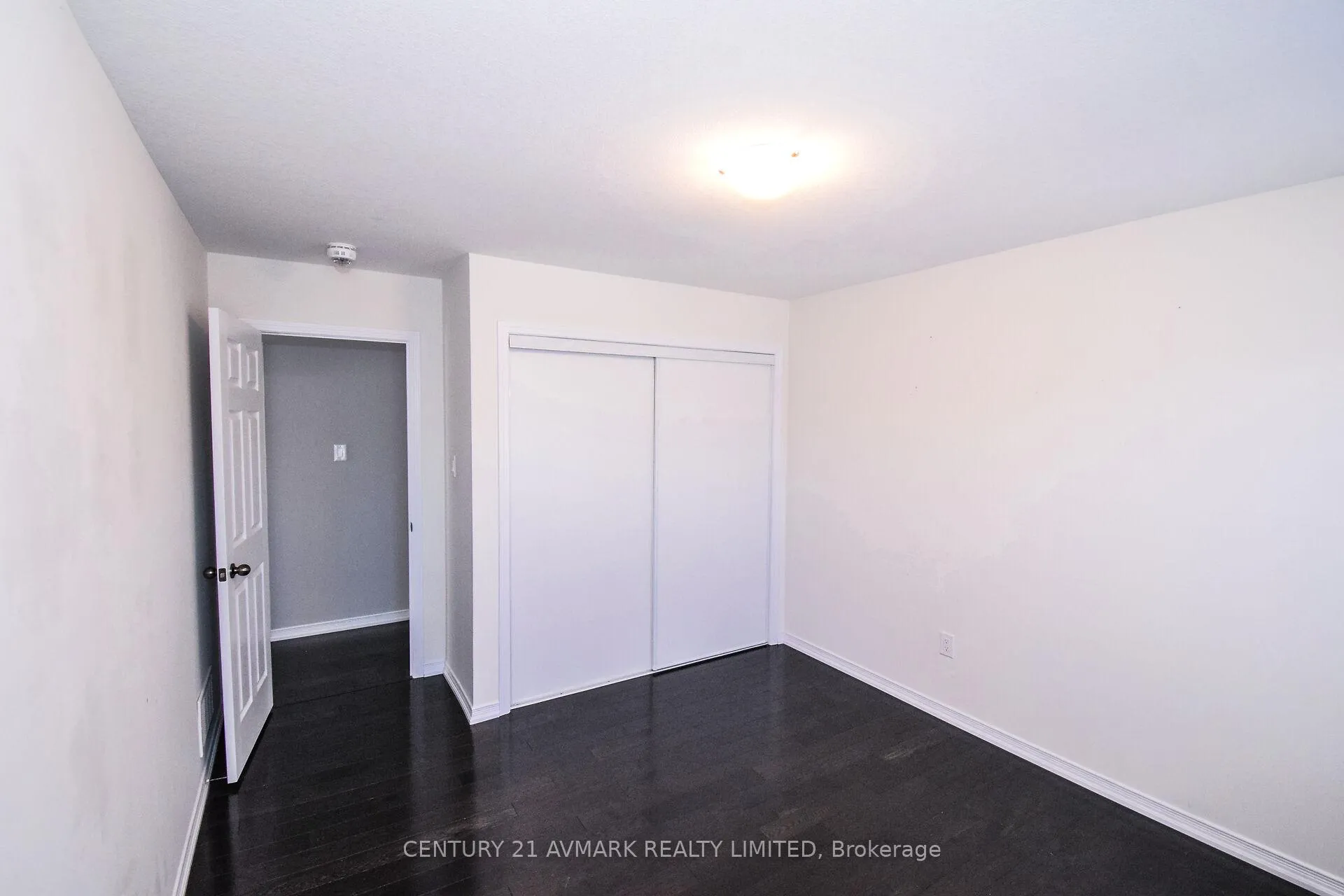 Photo 21 of 7719 Buckeye Crescent, Niagara Falls, Brown — HOMEH