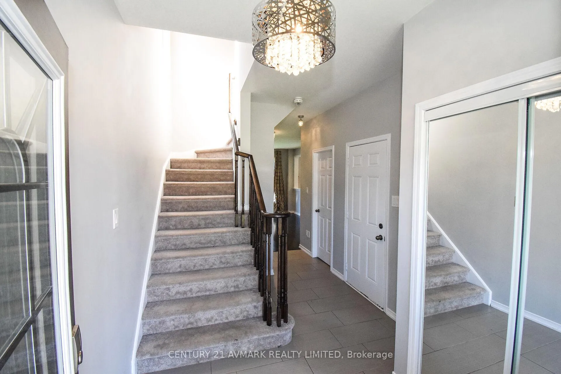 Photo 27 of 7719 Buckeye Crescent, Niagara Falls, Brown — HOMEH
