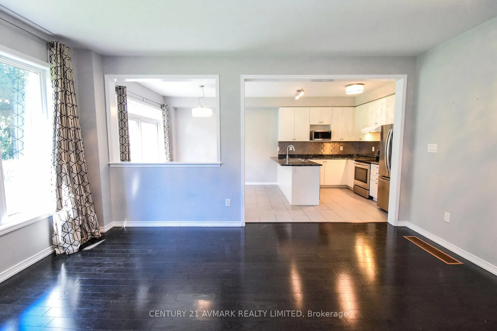 Photo 32 of 7719 Buckeye Crescent, Niagara Falls, Brown — HOMEH