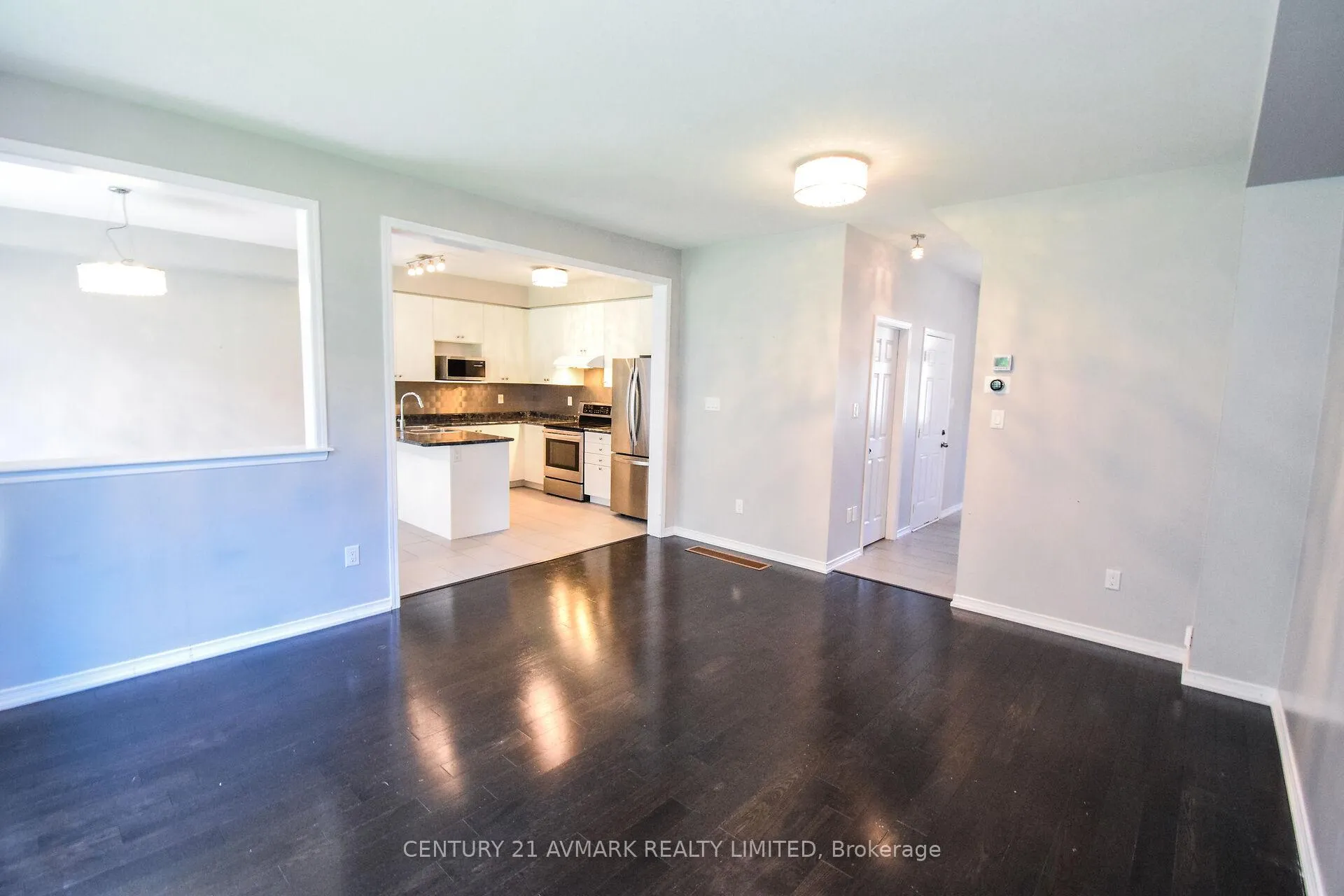 Photo 33 of 7719 Buckeye Crescent, Niagara Falls, Brown — HOMEH