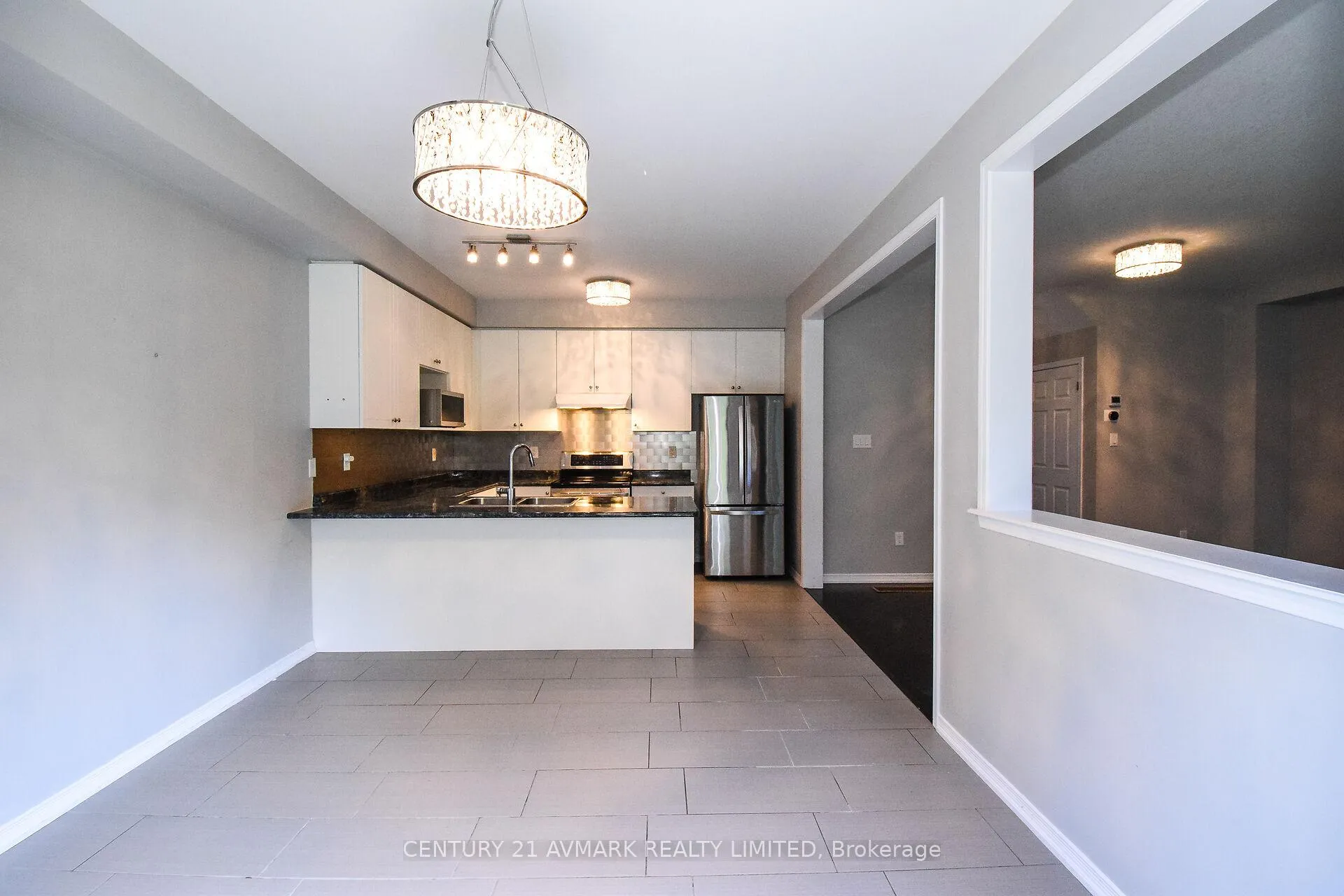 Photo 37 of 7719 Buckeye Crescent, Niagara Falls, Brown — HOMEH