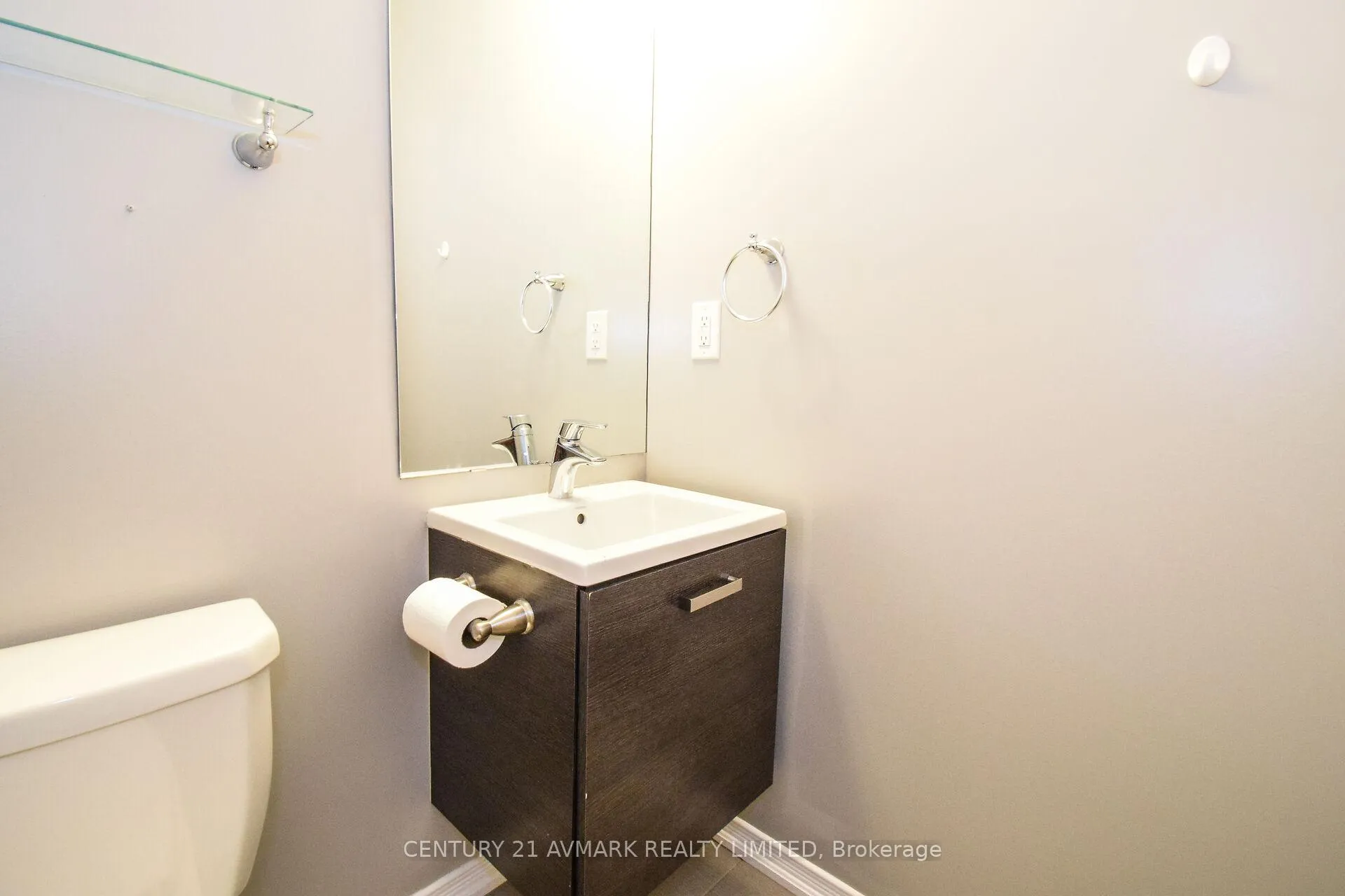 Photo 44 of 7719 Buckeye Crescent, Niagara Falls, Brown — HOMEH
