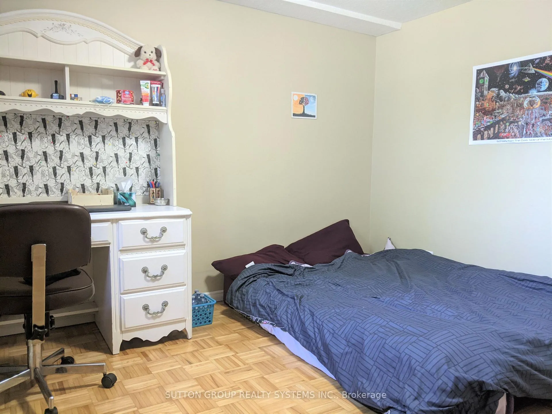 Photo 6 of Unit B2, 241 Country Hill Drive, Kitchener — HOMEH