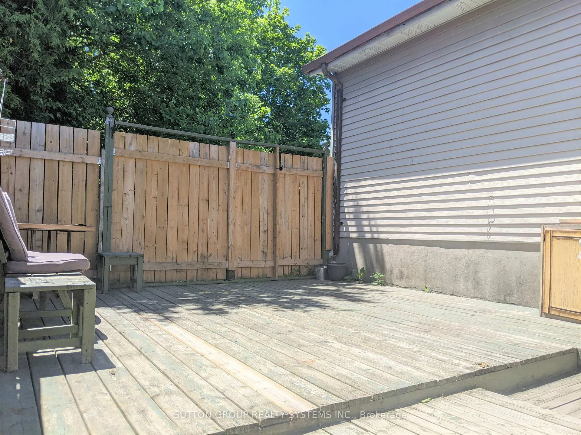 Photo 10 of Unit B2, 241 Country Hill Drive, Kitchener — HOMEH