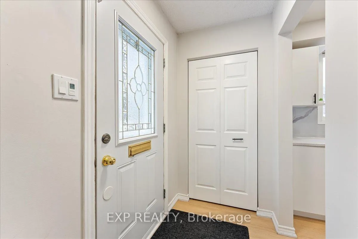 Photo 4 of 1165 Whitefield Drive, Peterborough, Otonabee Ward 1 — HOMEH
