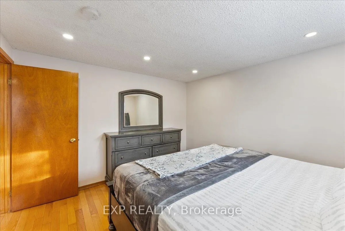 Photo 28 of 1165 Whitefield Drive, Peterborough, Otonabee Ward 1 — HOMEH