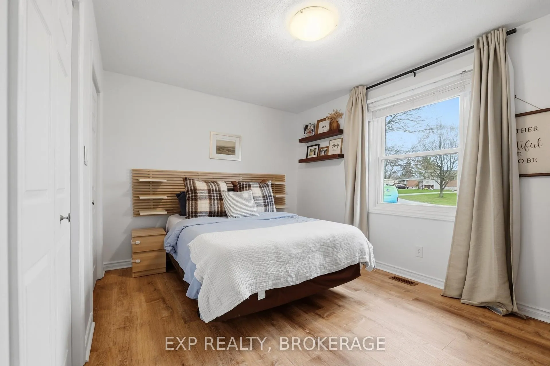 Photo 18 of 789 Aylmer Crescent, Kingston, South of Taylor-Kidd Blvd — HOMEH