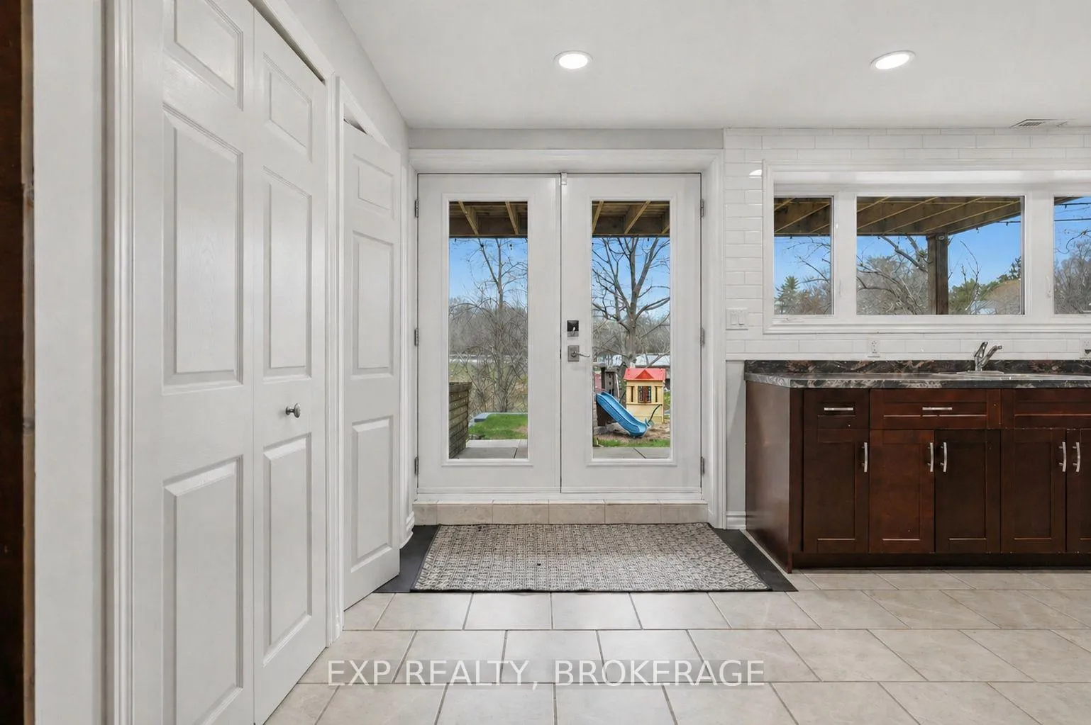 Photo 26 of 789 Aylmer Crescent, Kingston, South of Taylor-Kidd Blvd — HOMEH