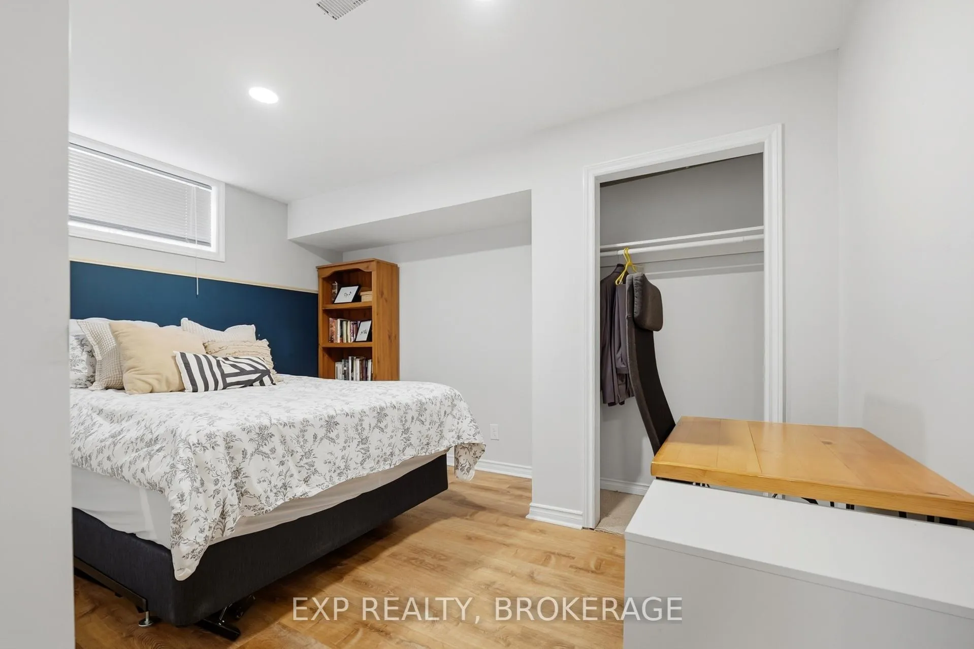 Photo 36 of 789 Aylmer Crescent, Kingston, South of Taylor-Kidd Blvd — HOMEH