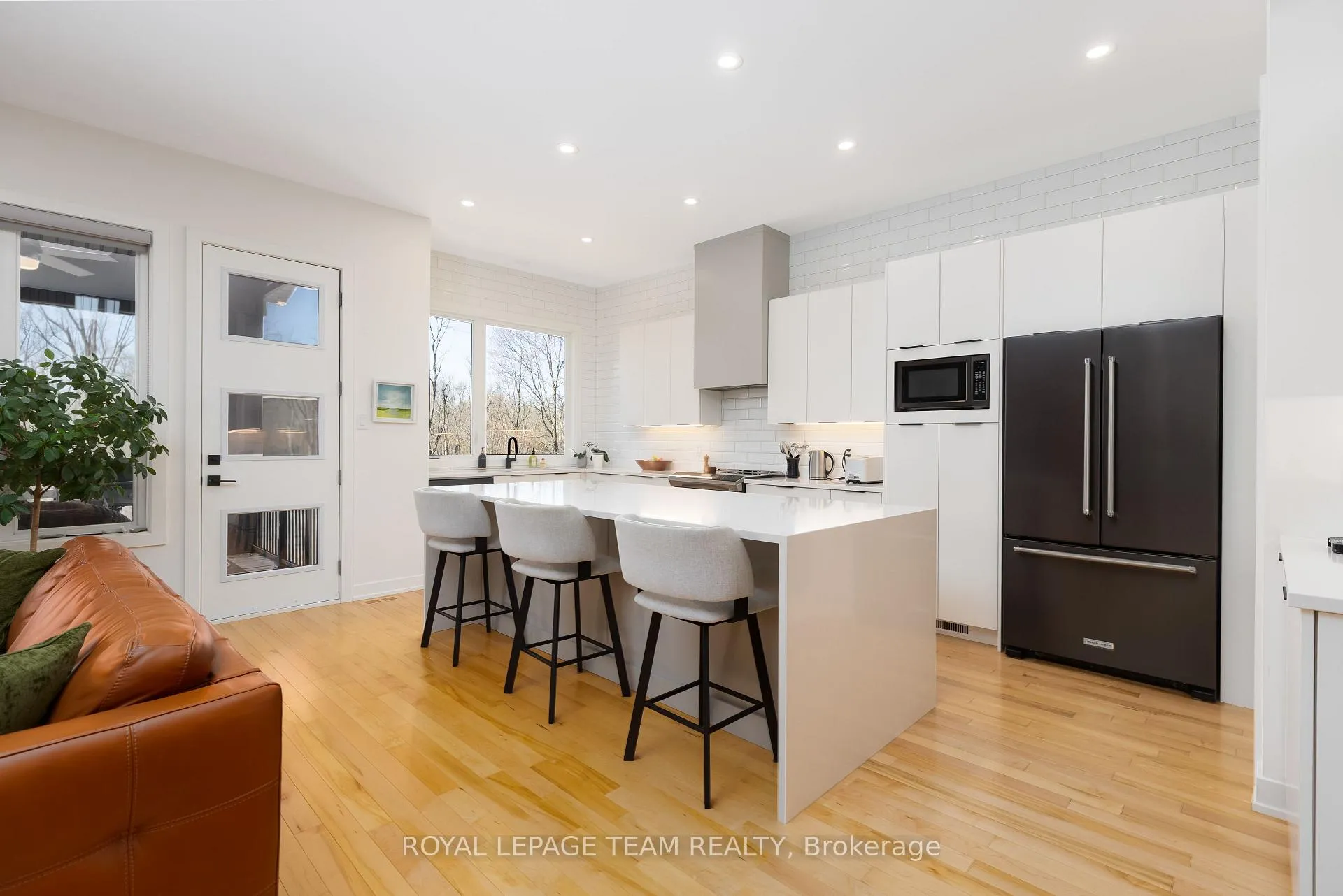 Photo 10 of 136 Escarpment Crescent, Ottawa, Kanata - Kanata Lakes/Heritage Hills — HOMEH