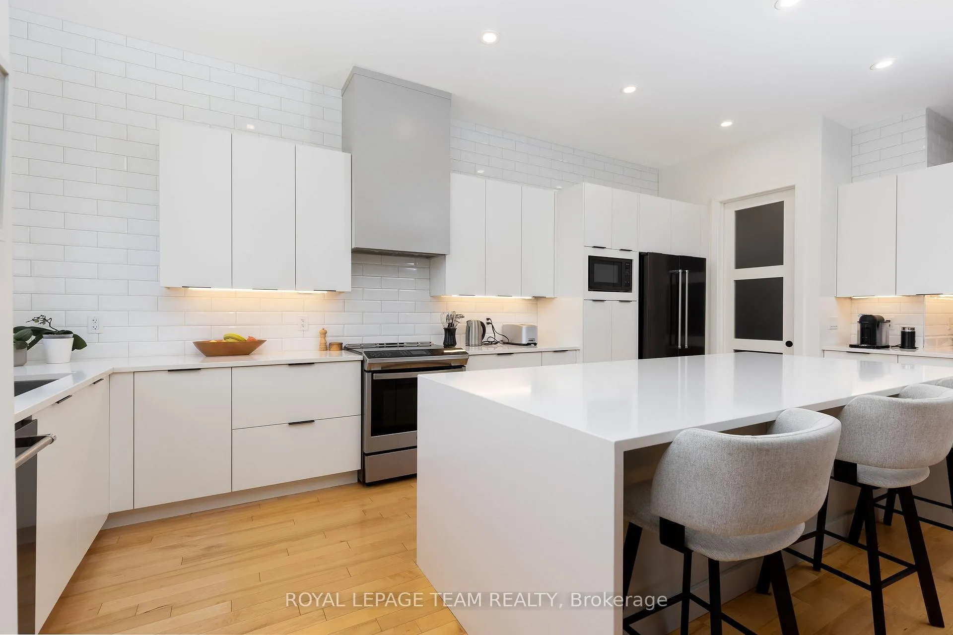 Photo 11 of 136 Escarpment Crescent, Ottawa, Kanata - Kanata Lakes/Heritage Hills — HOMEH