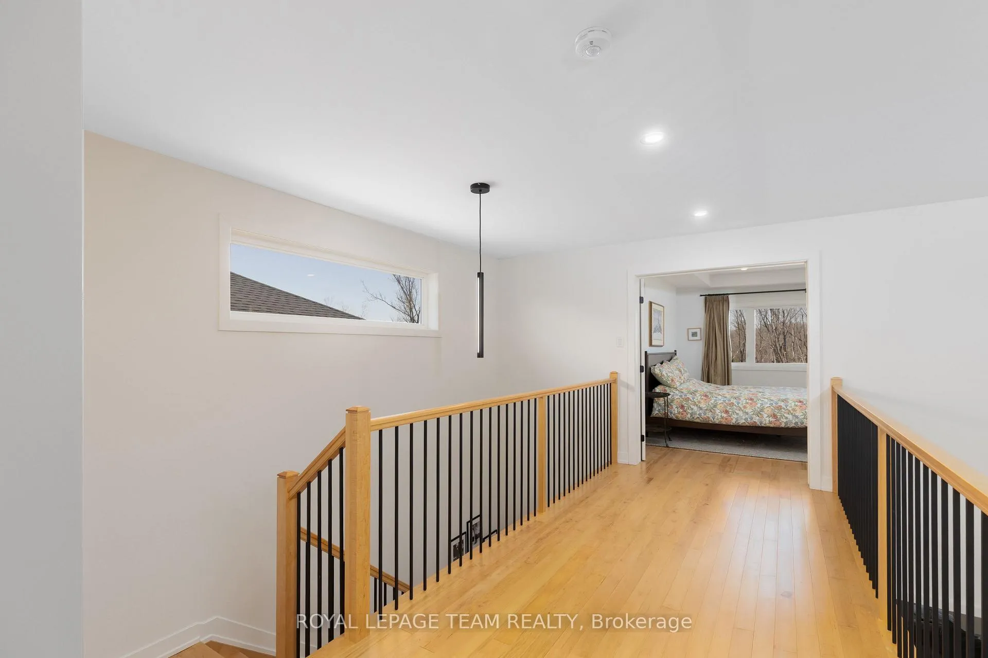 Photo 17 of 136 Escarpment Crescent, Ottawa, Kanata - Kanata Lakes/Heritage Hills — HOMEH