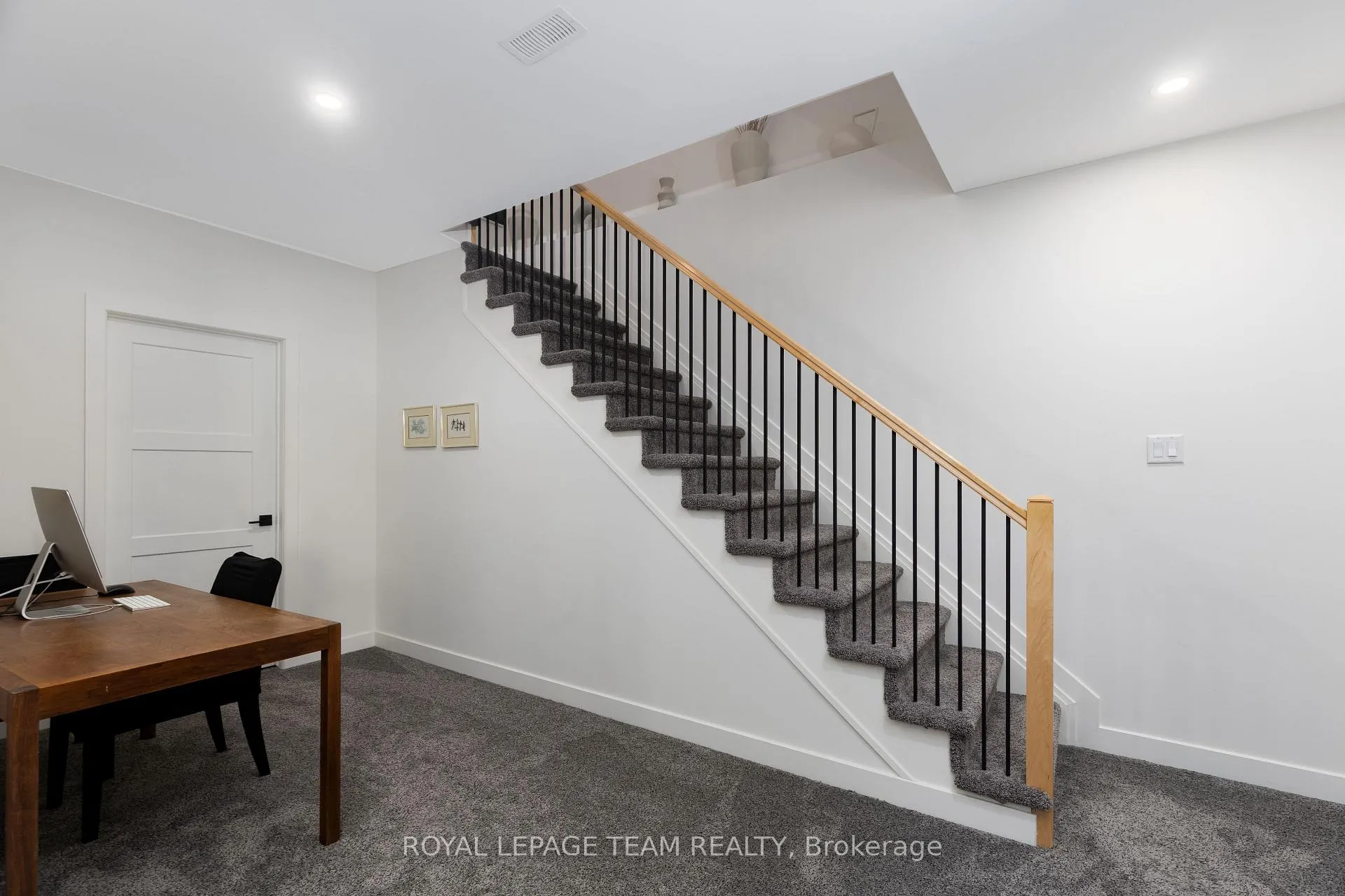 Photo 39 of 136 Escarpment Crescent, Ottawa, Kanata - Kanata Lakes/Heritage Hills — HOMEH
