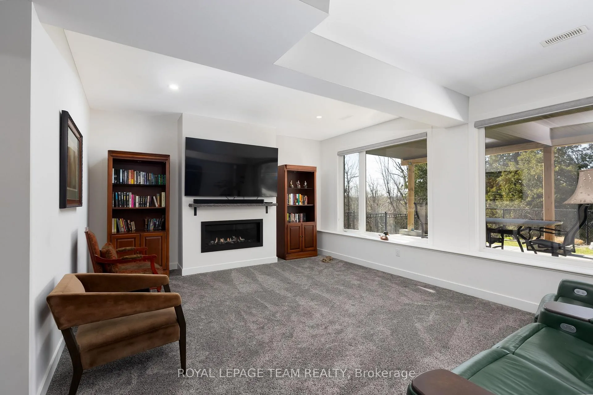 Photo 41 of 136 Escarpment Crescent, Ottawa, Kanata - Kanata Lakes/Heritage Hills — HOMEH