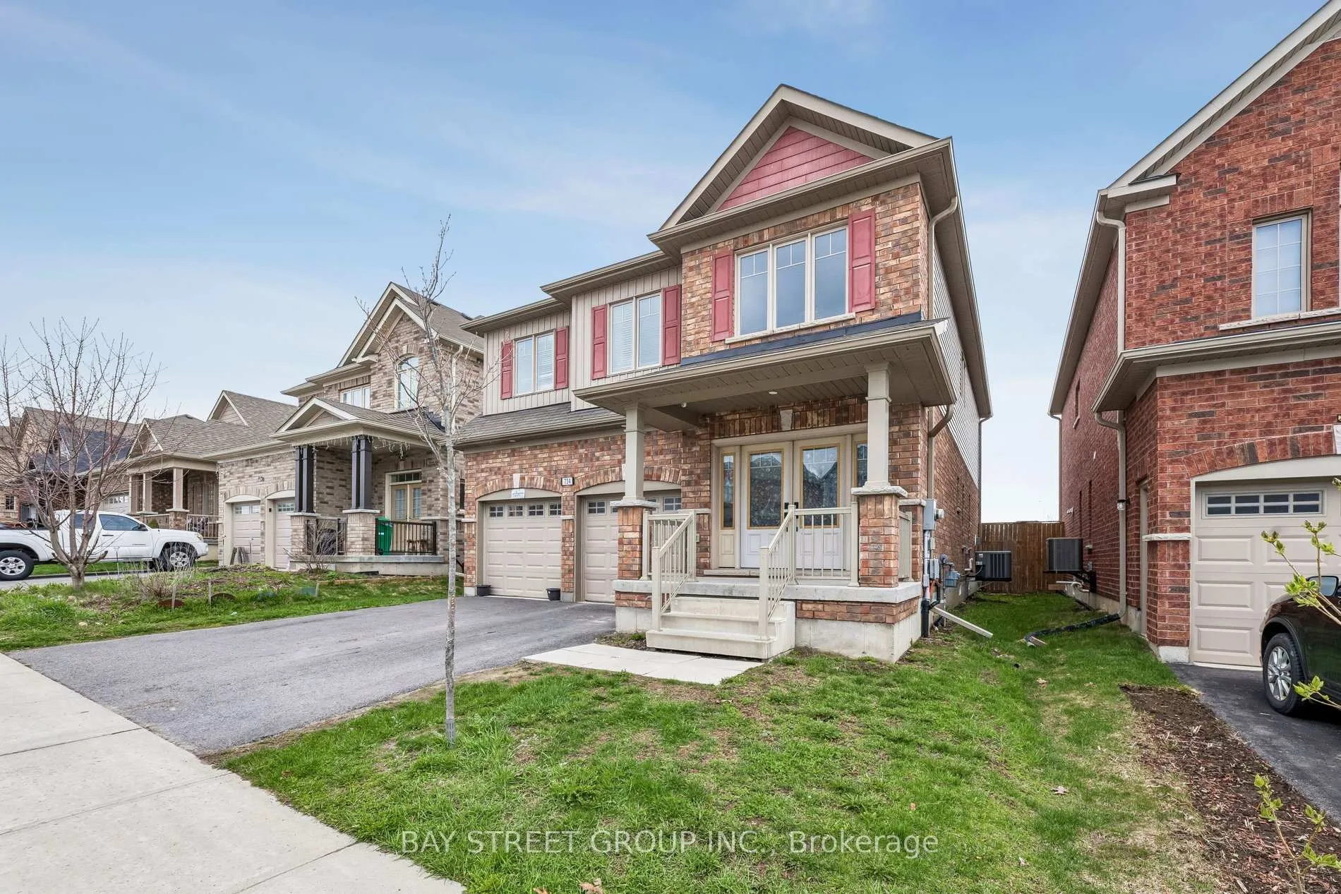 Photo 2 of 734 Sawmill Road E, Peterborough, Northcrest Ward 5 — HOMEH