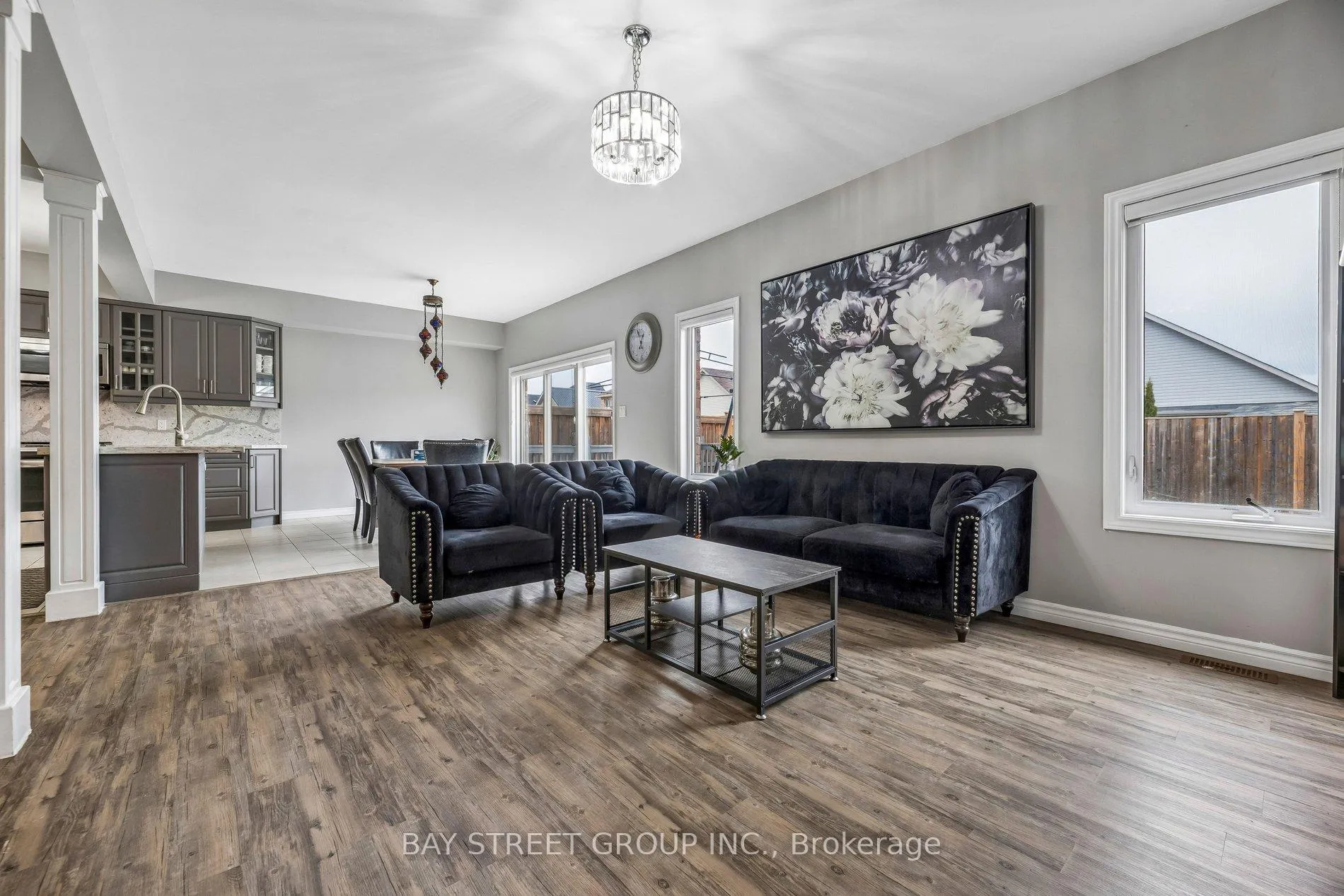 Photo 9 of 734 Sawmill Road E, Peterborough, Northcrest Ward 5 — HOMEH
