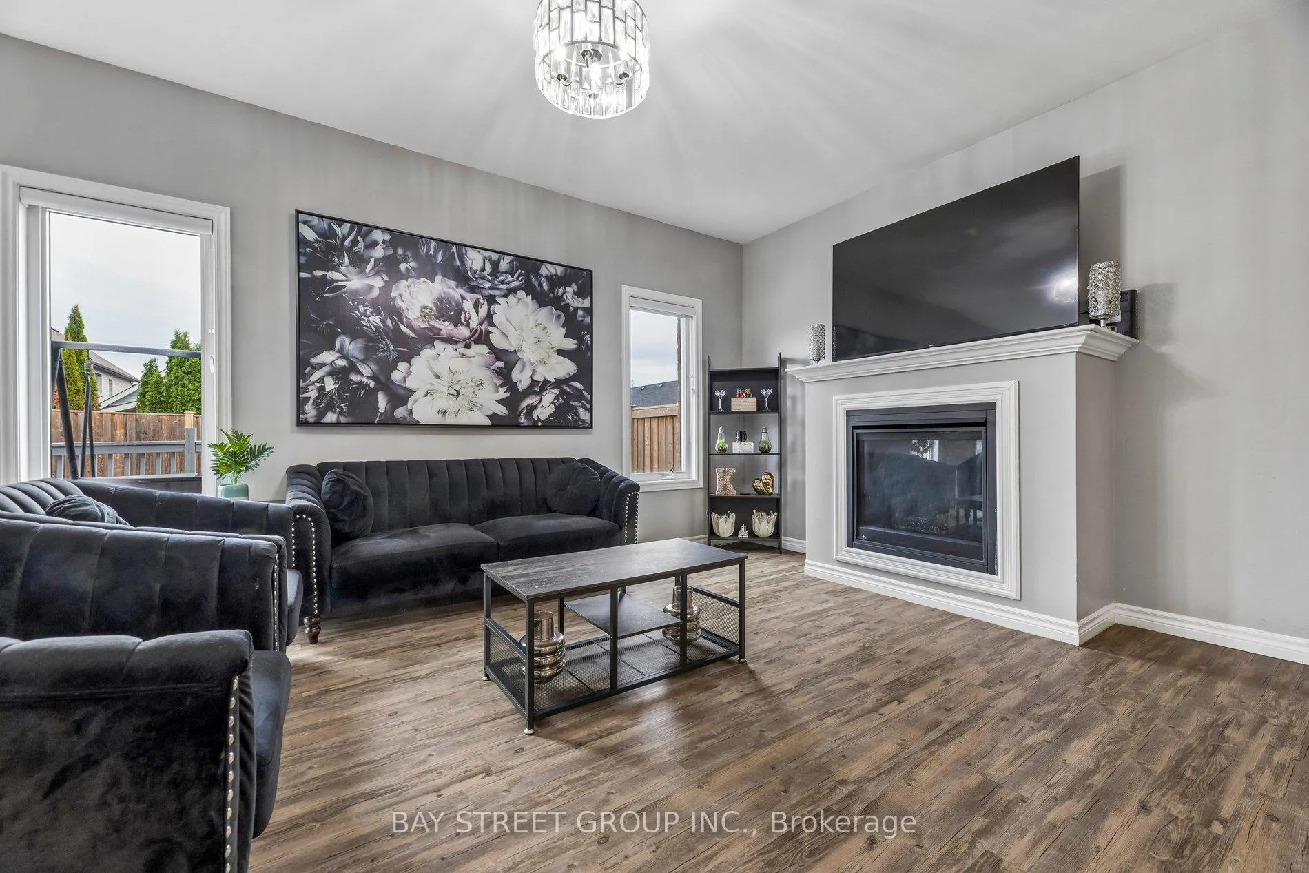 Photo 10 of 734 Sawmill Road E, Peterborough, Northcrest Ward 5 — HOMEH