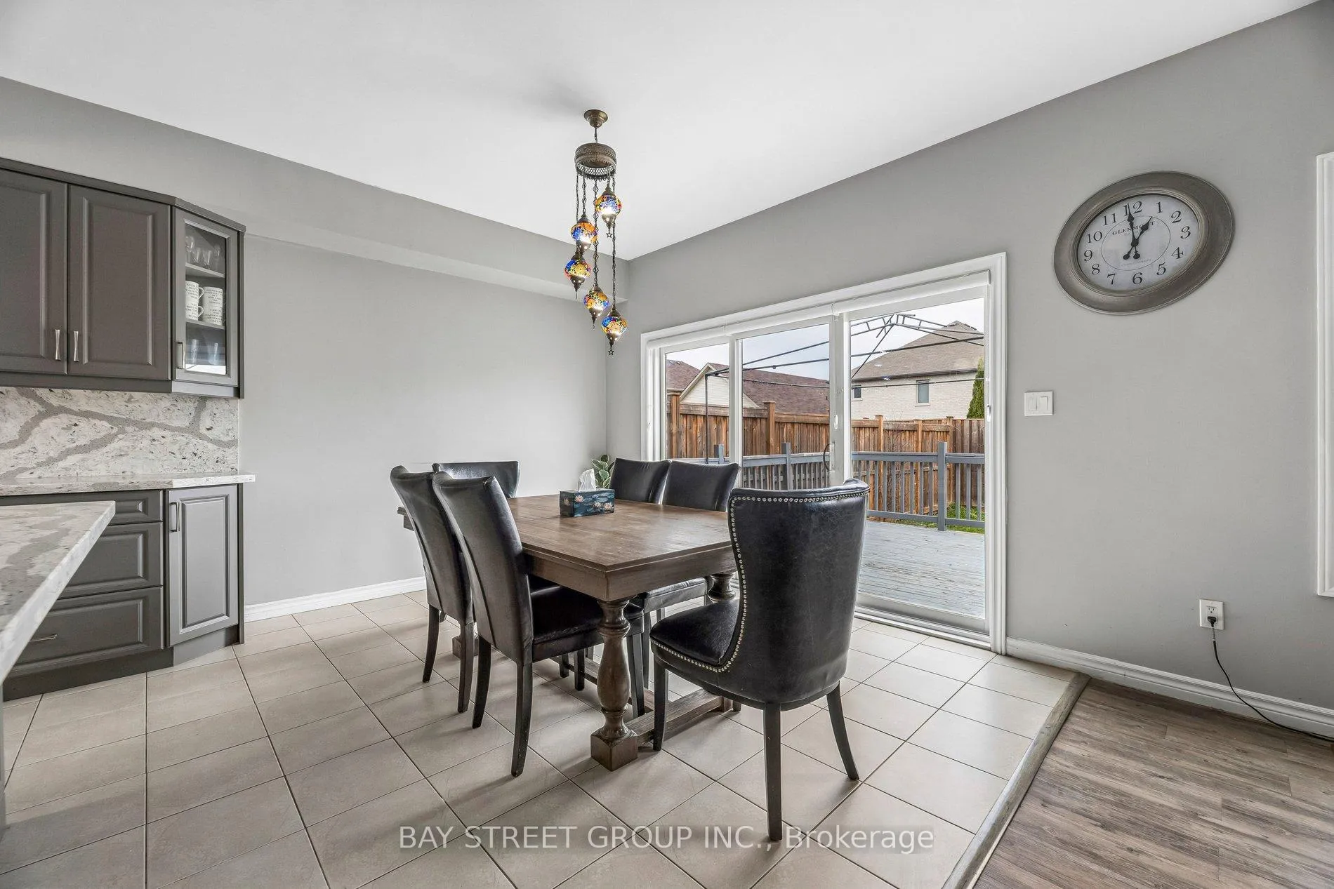 Photo 15 of 734 Sawmill Road E, Peterborough, Northcrest Ward 5 — HOMEH