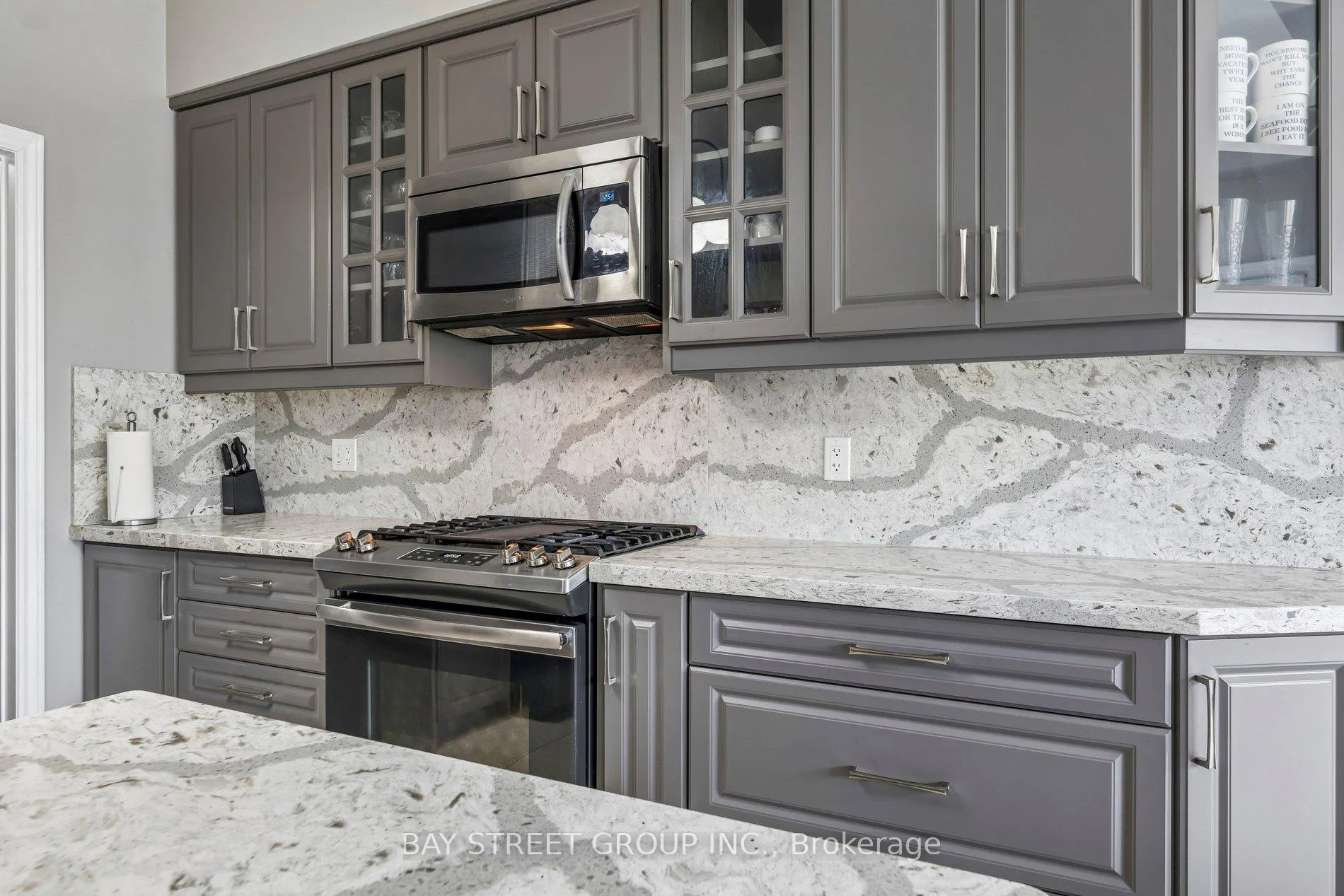 Photo 17 of 734 Sawmill Road E, Peterborough, Northcrest Ward 5 — HOMEH