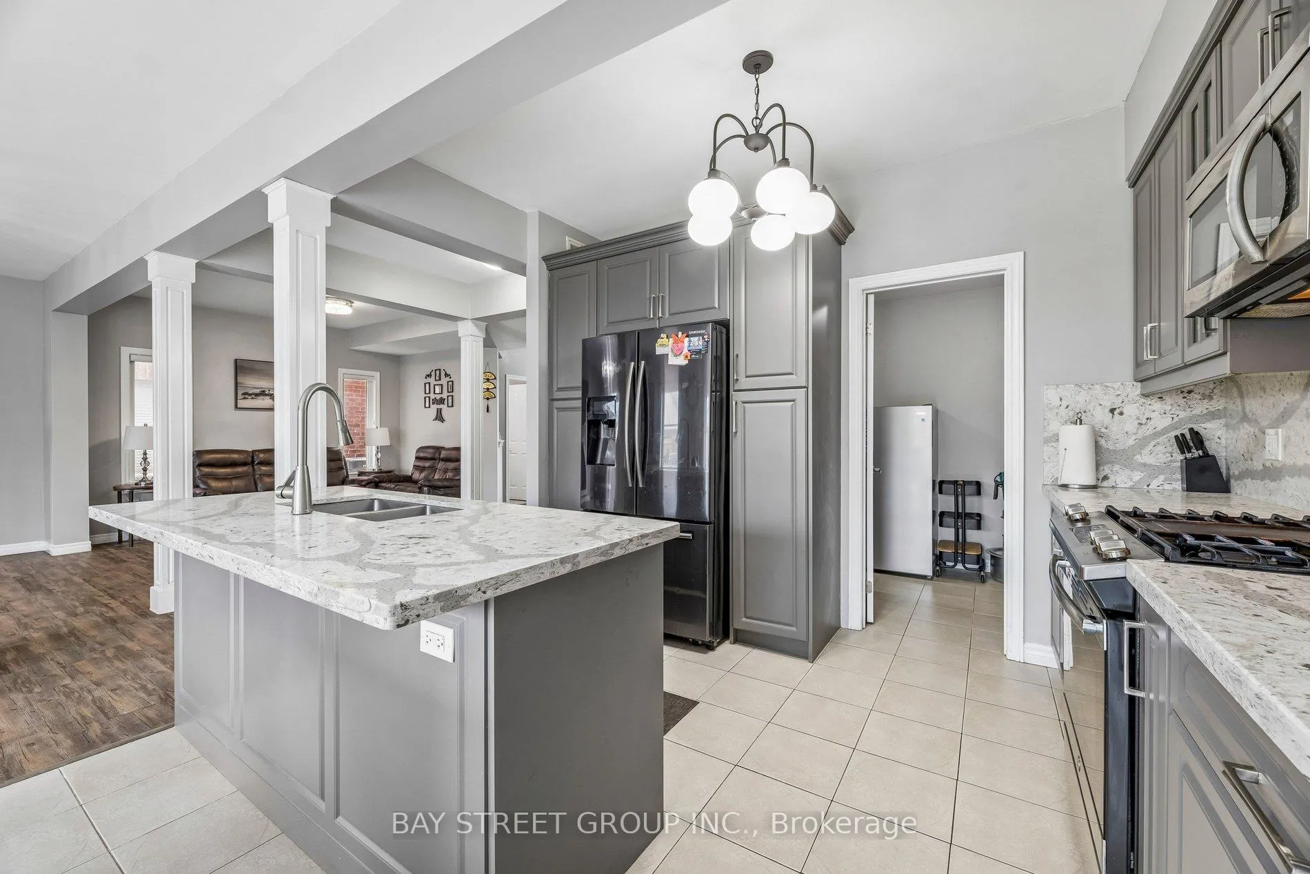 Photo 18 of 734 Sawmill Road E, Peterborough, Northcrest Ward 5 — HOMEH