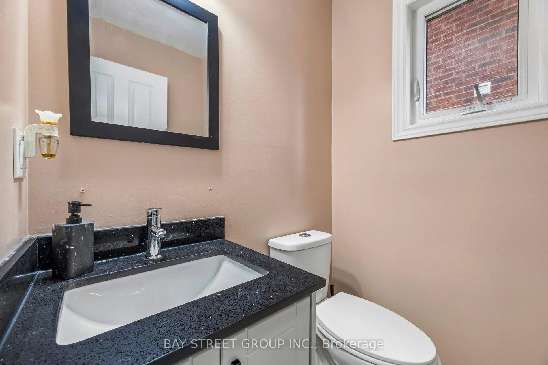 Photo 22 of 734 Sawmill Road E, Peterborough, Northcrest Ward 5 — HOMEH
