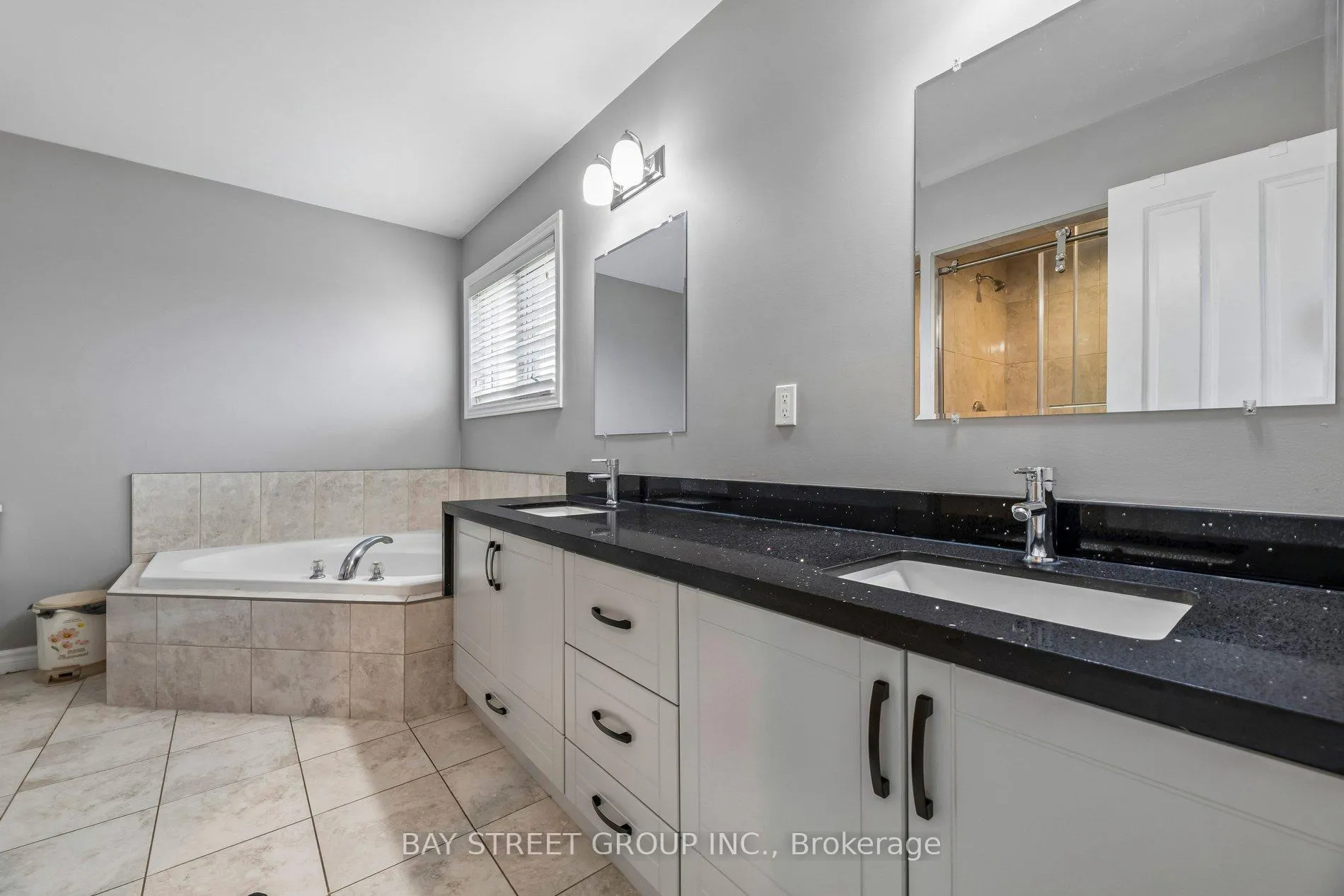 Photo 37 of 734 Sawmill Road E, Peterborough, Northcrest Ward 5 — HOMEH