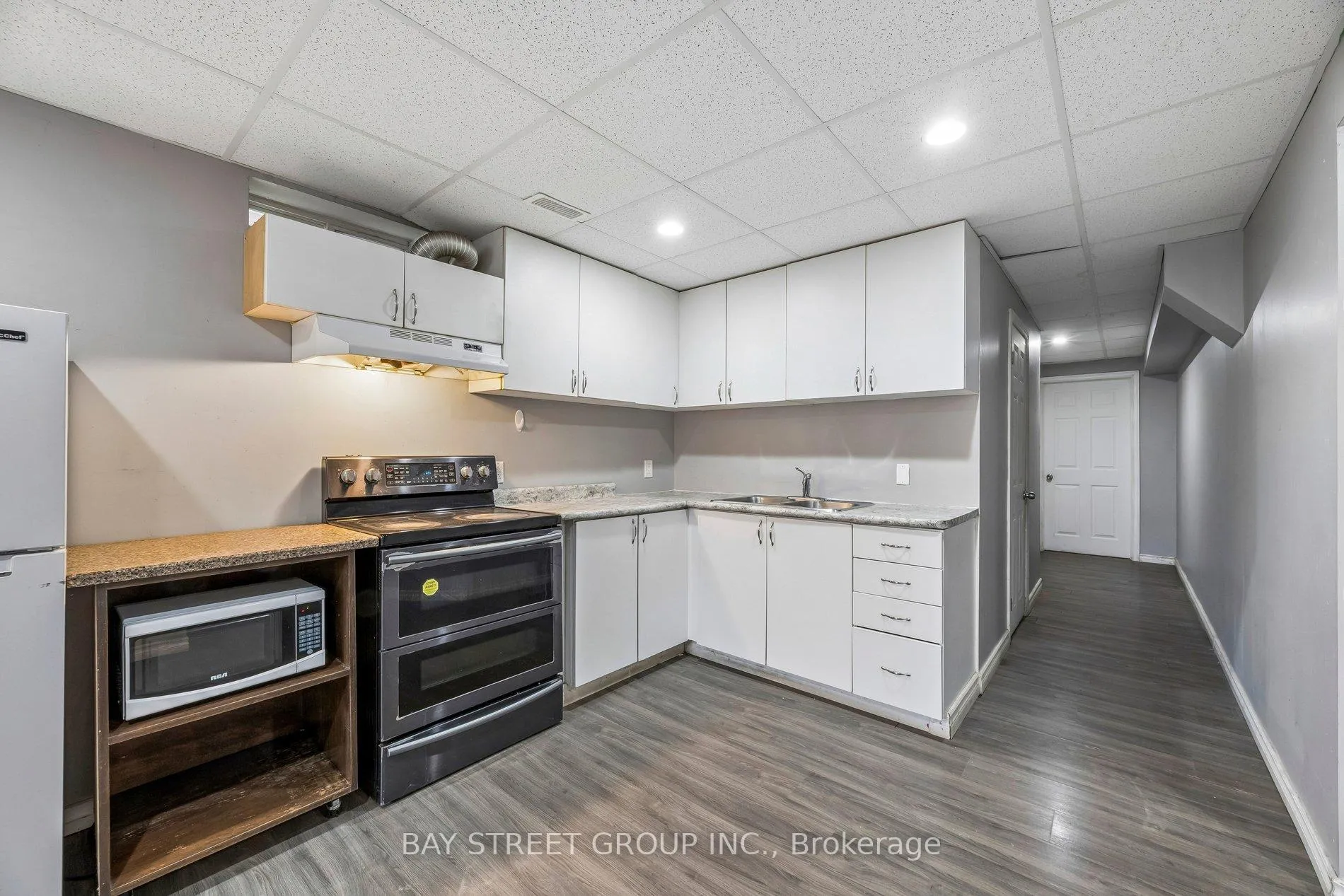 Photo 39 of 734 Sawmill Road E, Peterborough, Northcrest Ward 5 — HOMEH