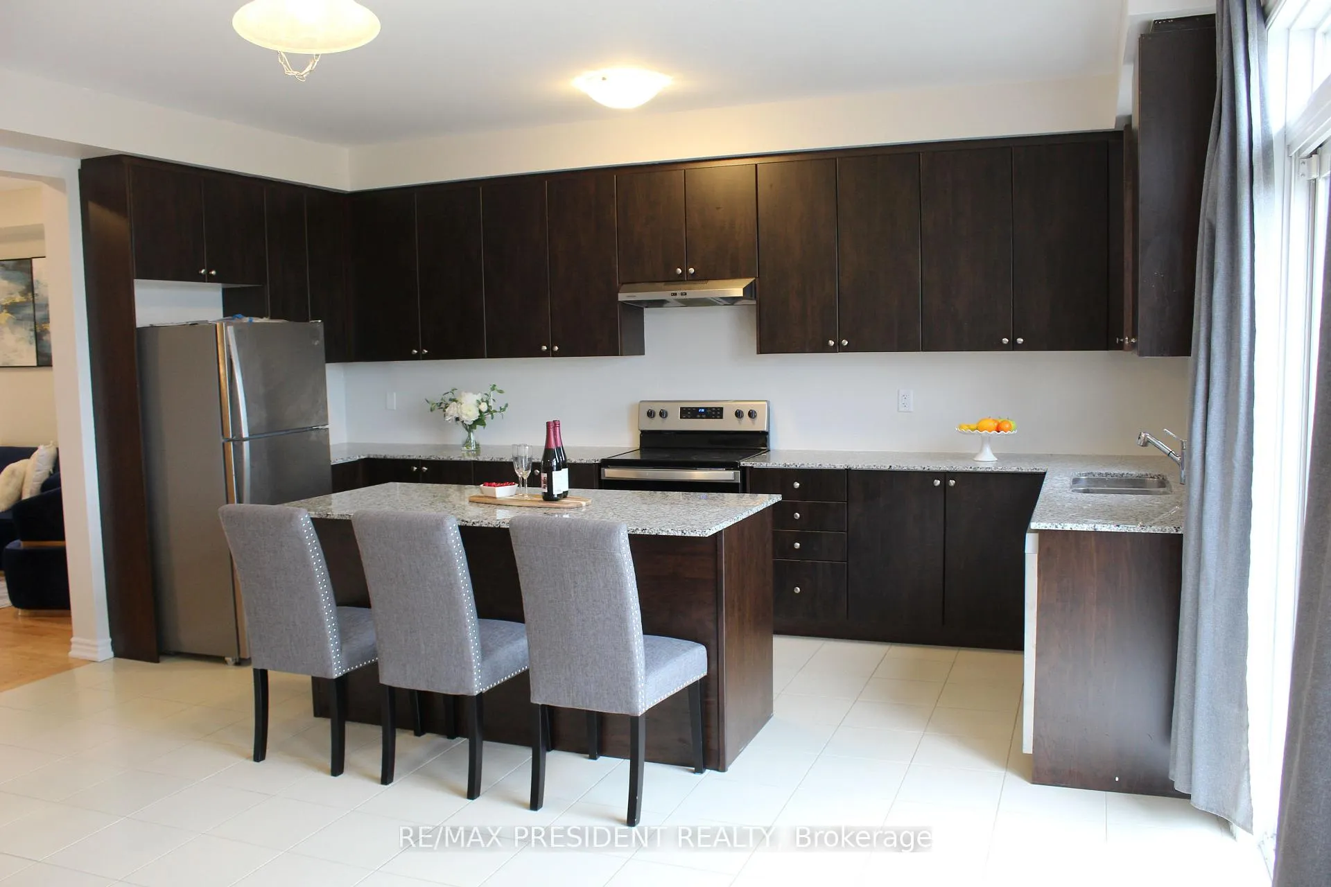 Photo 9 of 83 Brethet Heights, New Tecumseth, Rural New Tecumseth — HOMEH