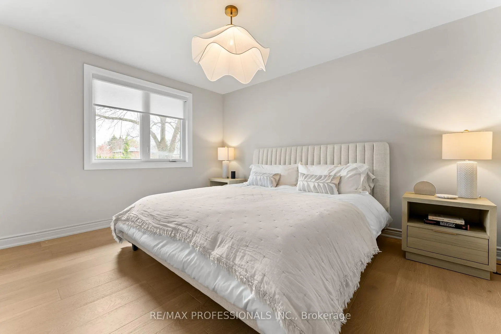 Photo 11 of 2 Tewsley Place, Etobicoke, Willowridge-Martingrove-Richview — HOMEH