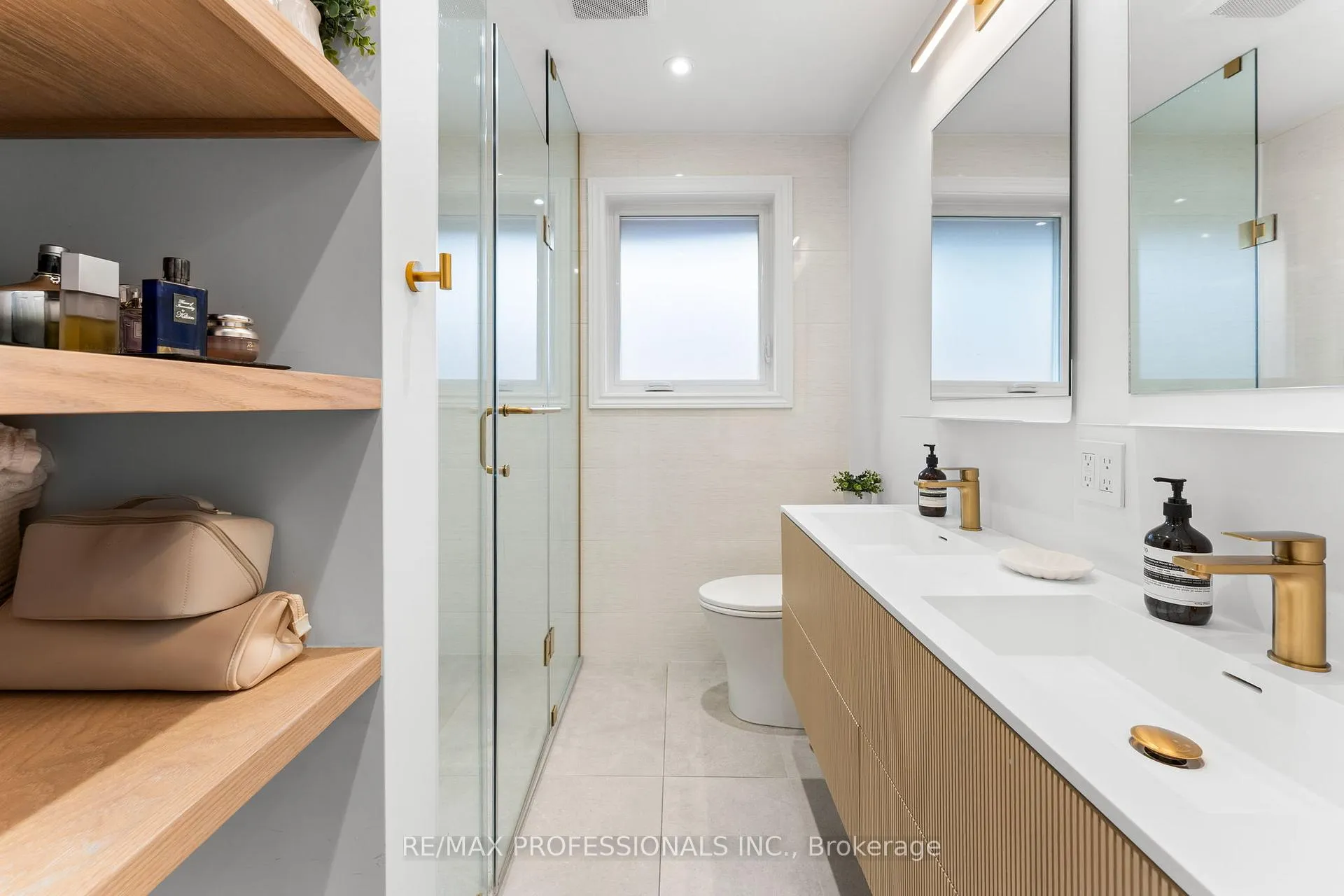 Photo 18 of 2 Tewsley Place, Etobicoke, Willowridge-Martingrove-Richview — HOMEH