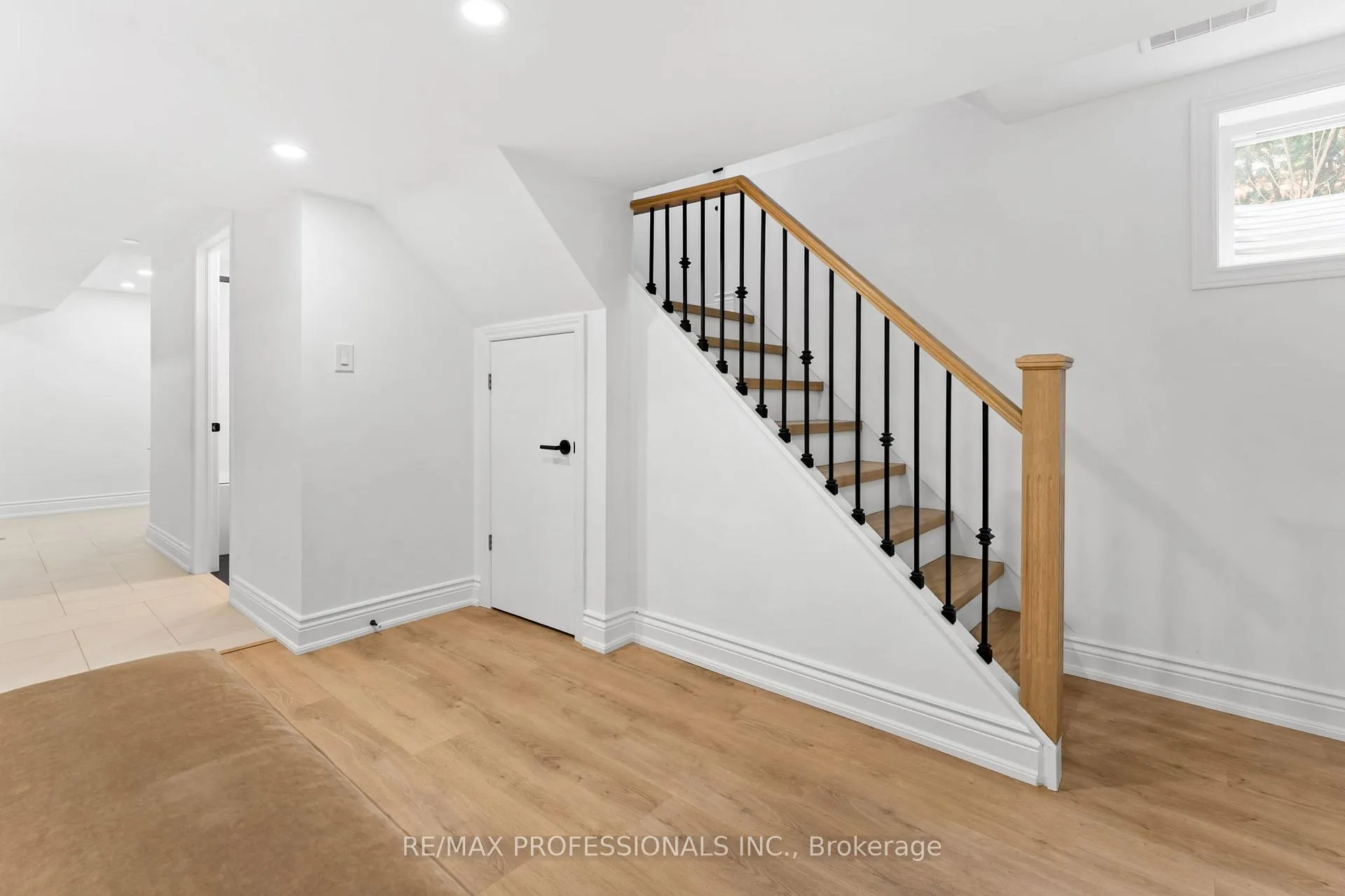 Photo 22 of 2 Tewsley Place, Etobicoke, Willowridge-Martingrove-Richview — HOMEH