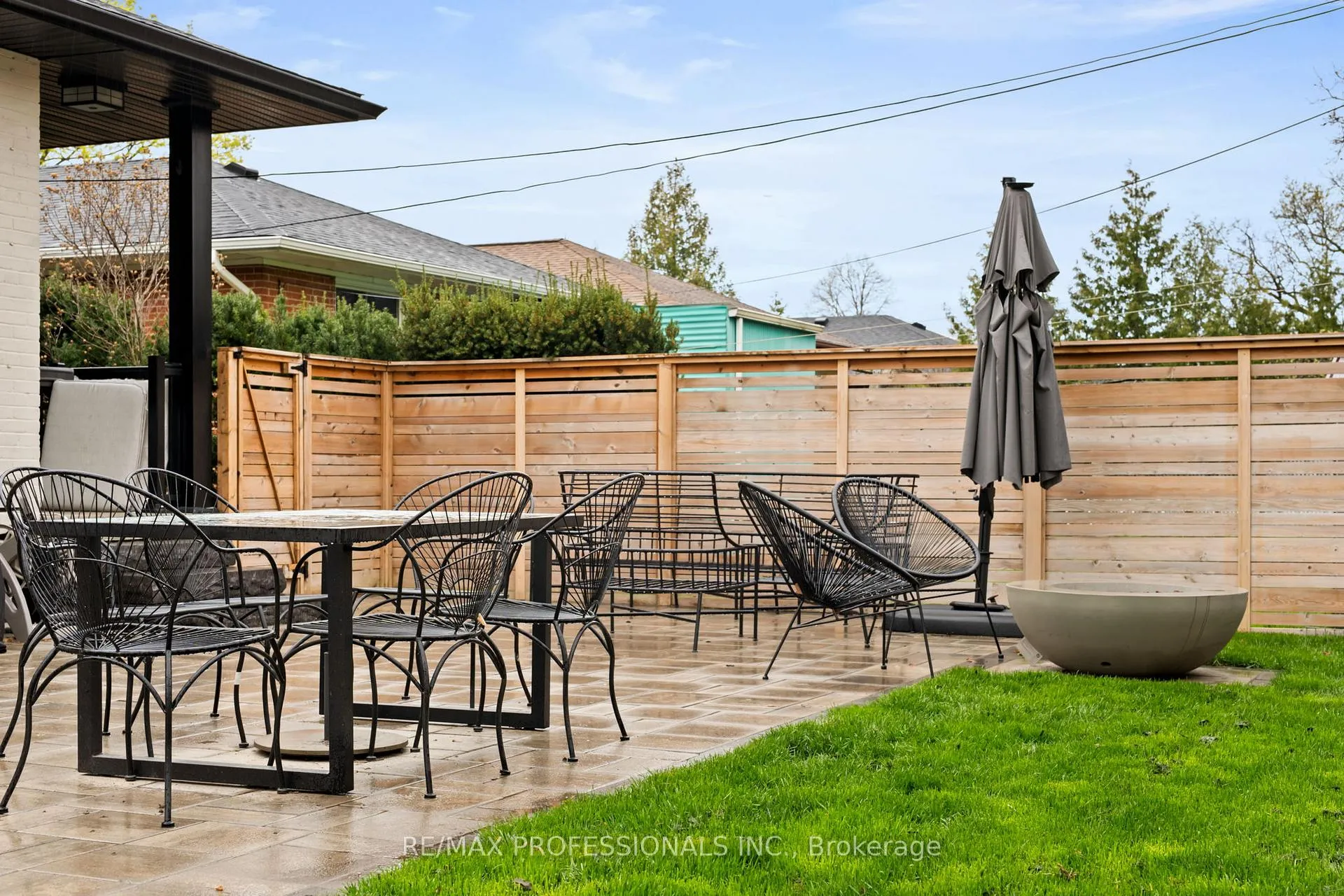 Photo 31 of 2 Tewsley Place, Etobicoke, Willowridge-Martingrove-Richview — HOMEH