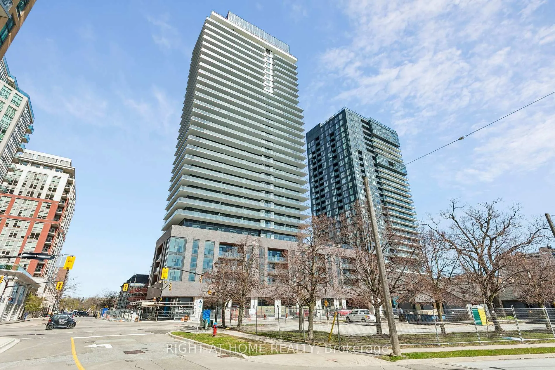 Front of Unit 402, 2075 Lakeshore Road