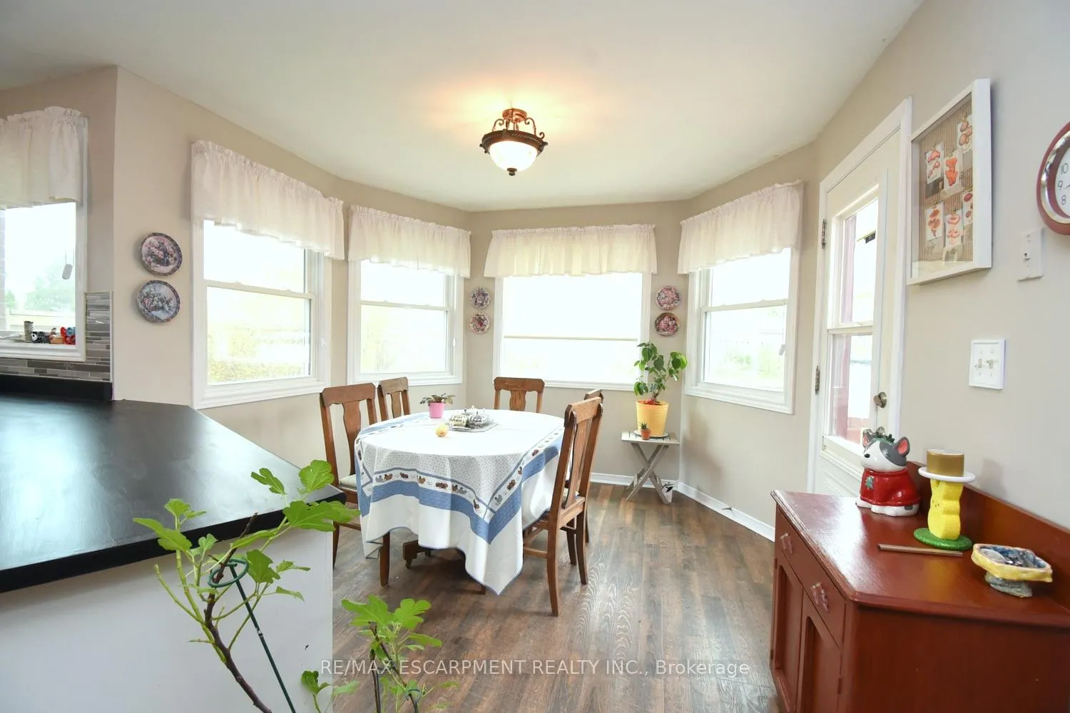 Photo 9 of 50 Buchanan Drive, Haldimand — HOMEH