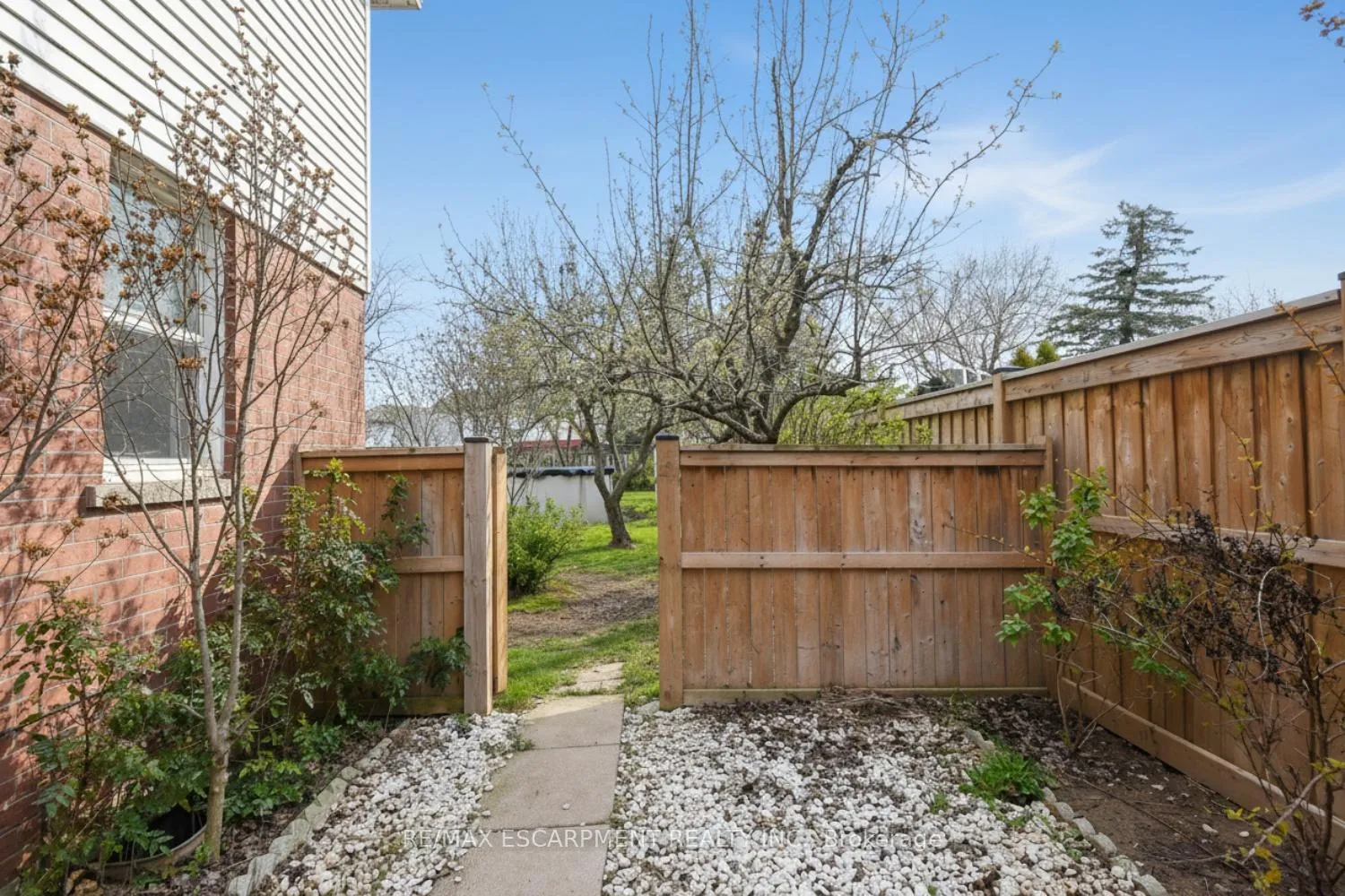 Photo 35 of 50 Buchanan Drive, Haldimand — HOMEH
