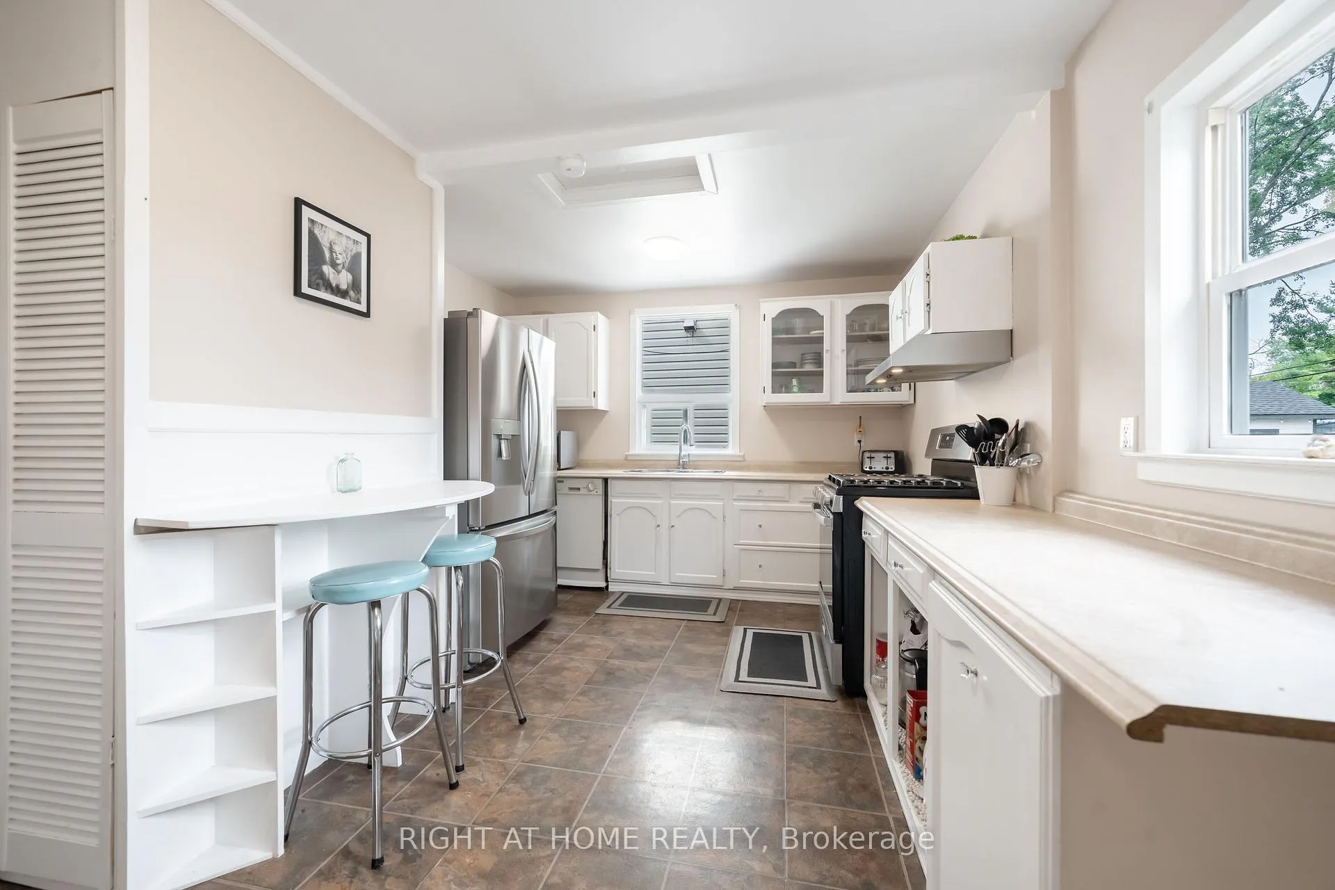 Photo 16 of 3392 Coronation Avenue, Severn, West Shore — HOMEH