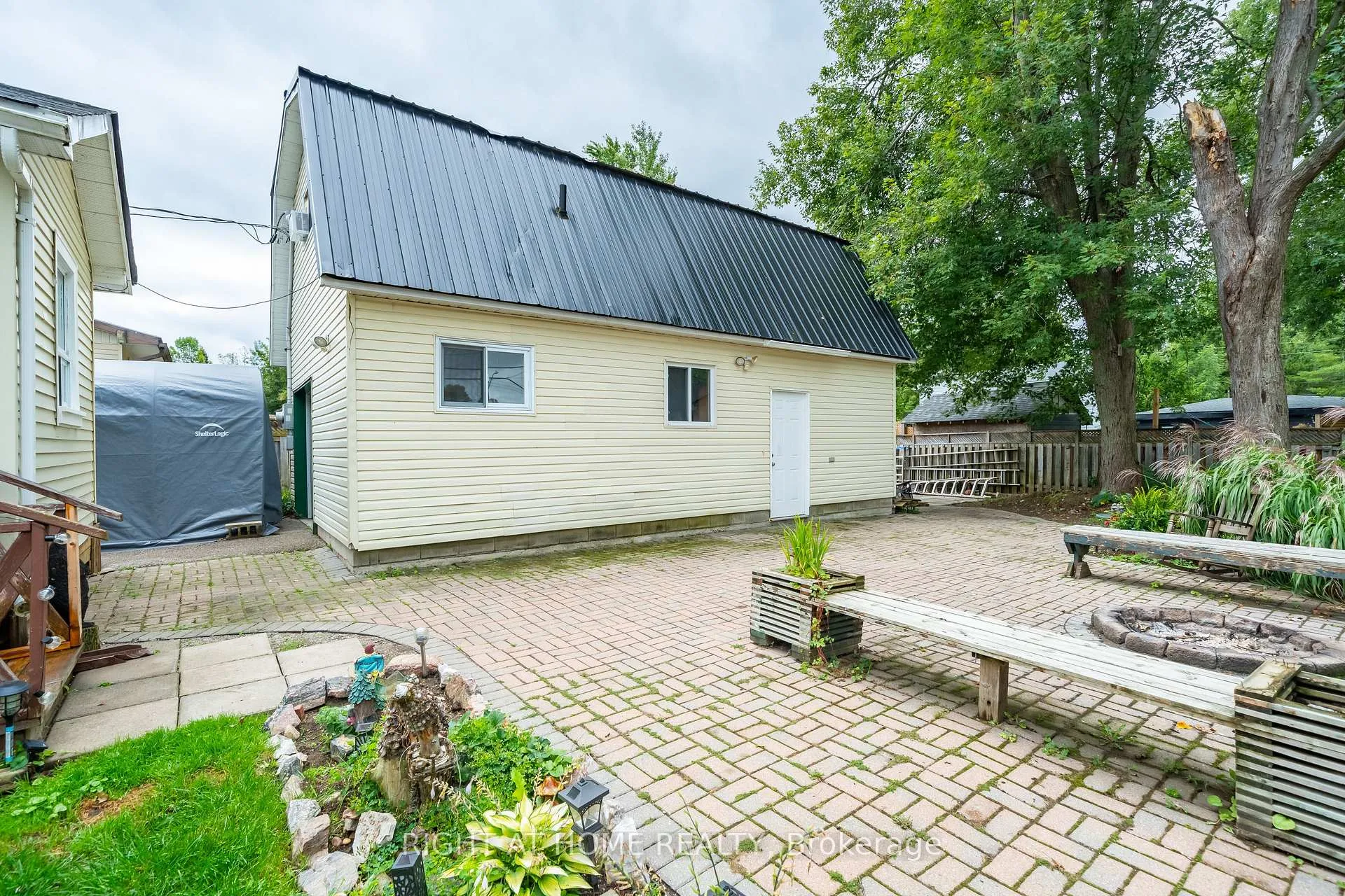 Photo 27 of 3392 Coronation Avenue, Severn, West Shore — HOMEH