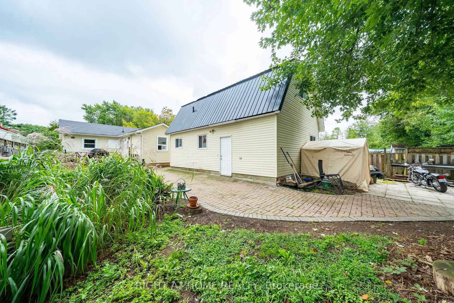 Photo 37 of 3392 Coronation Avenue, Severn, West Shore — HOMEH